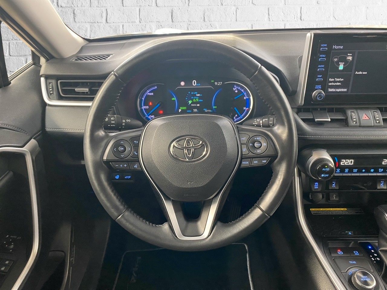 Toyota RAV 4 RAV4 Hybrid 4x4 - Samsaru's Car Outlet