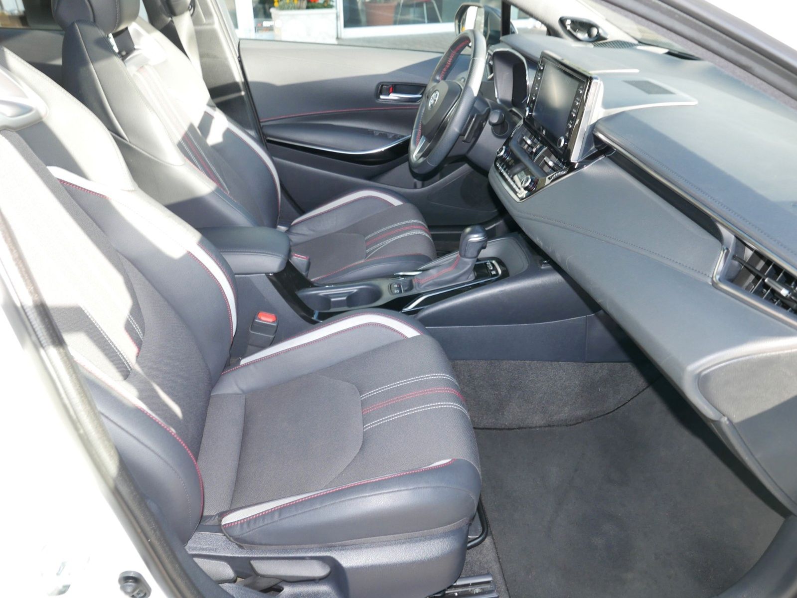 Toyota Corolla Touring Sports Hybrid GR Sport GLASDACH*