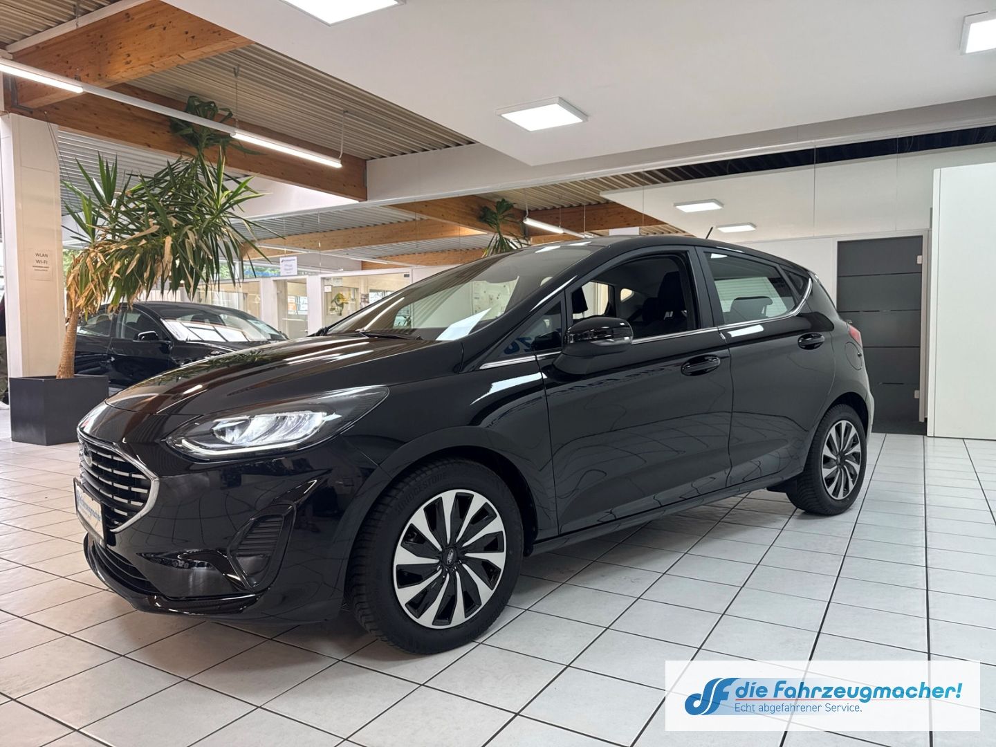 Ford Fiesta Titanium M-Hybrid - Samsaru's Car Outlet