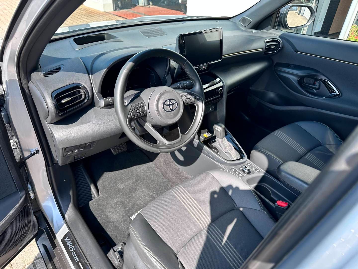 Toyota Yaris Cross 1,5 Hybrid 4x4, Adventure