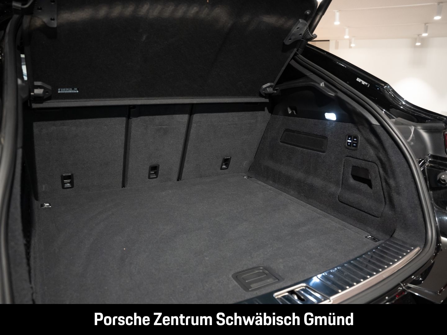 Porsche Cayenne S Coupe Nachtsicht InnoDrive Soft-Close