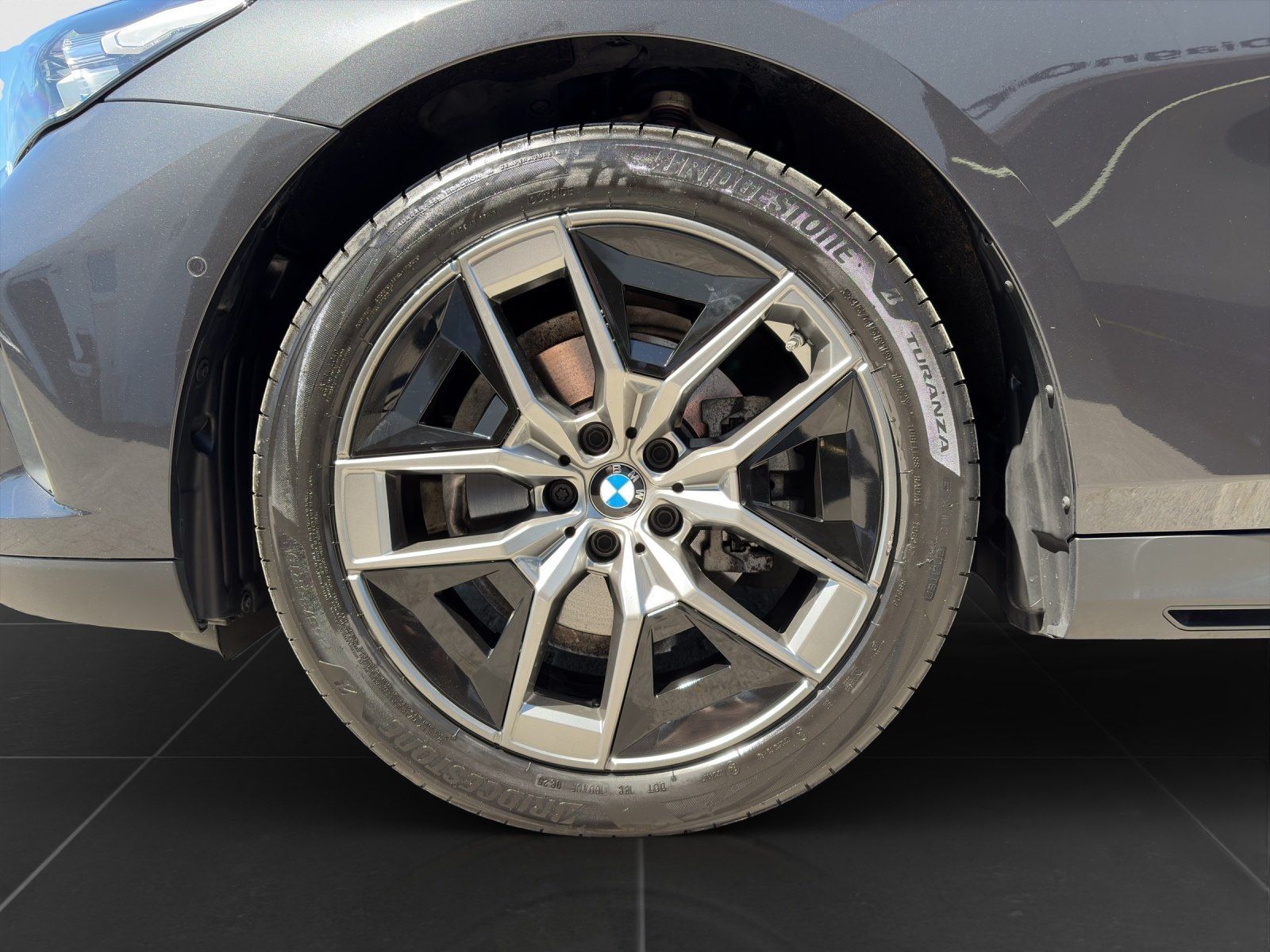 BMW 520i Limousine AHK Head-Up Pano DrivAssProf. Par