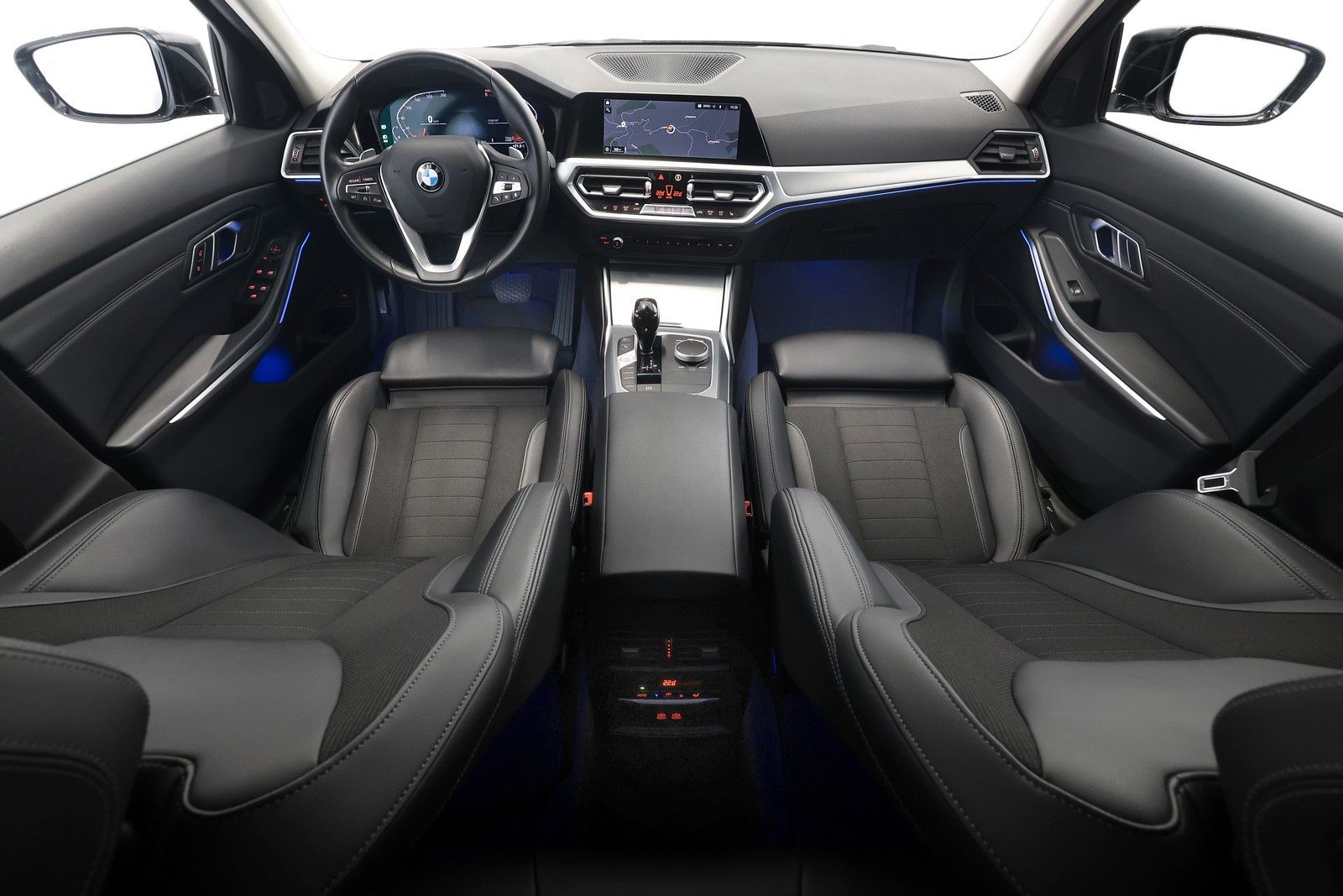BMW 330d Touring Sport Line - Samsaru's Car Outlet