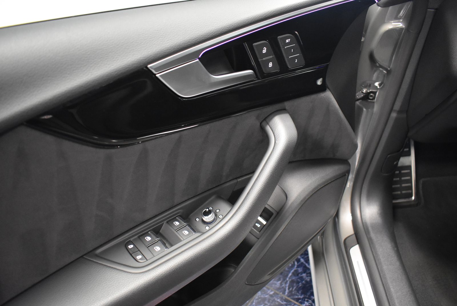 Audi A5 40 TDI Quattro S-line Competit Navi Panor AHK