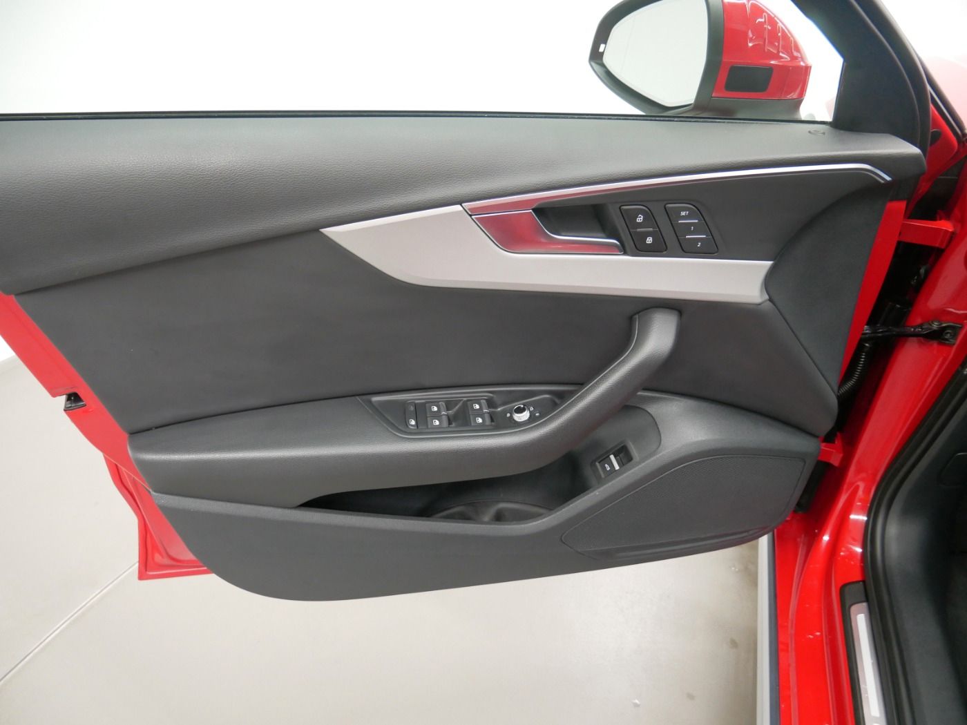 Audi A4 allroad 40 TDI quattro S tro. MATRIX AHK PANO