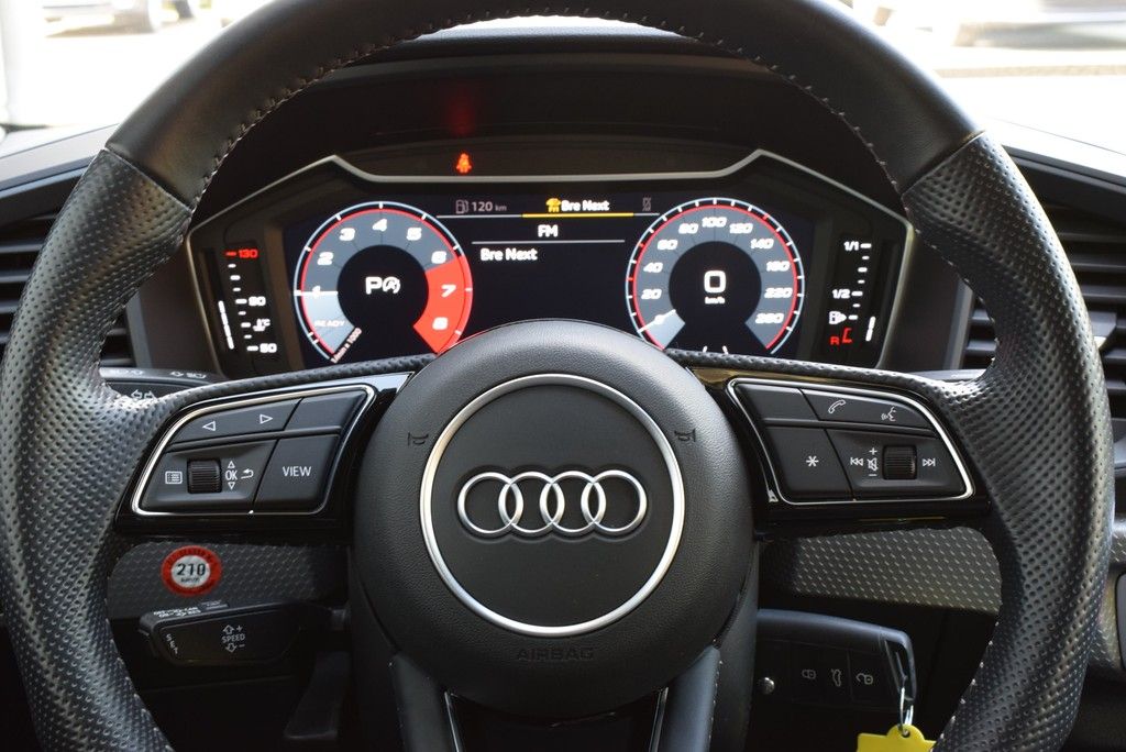 Audi A1 Sportback 30 TFSI S-line - Samsaru's Car Outlet