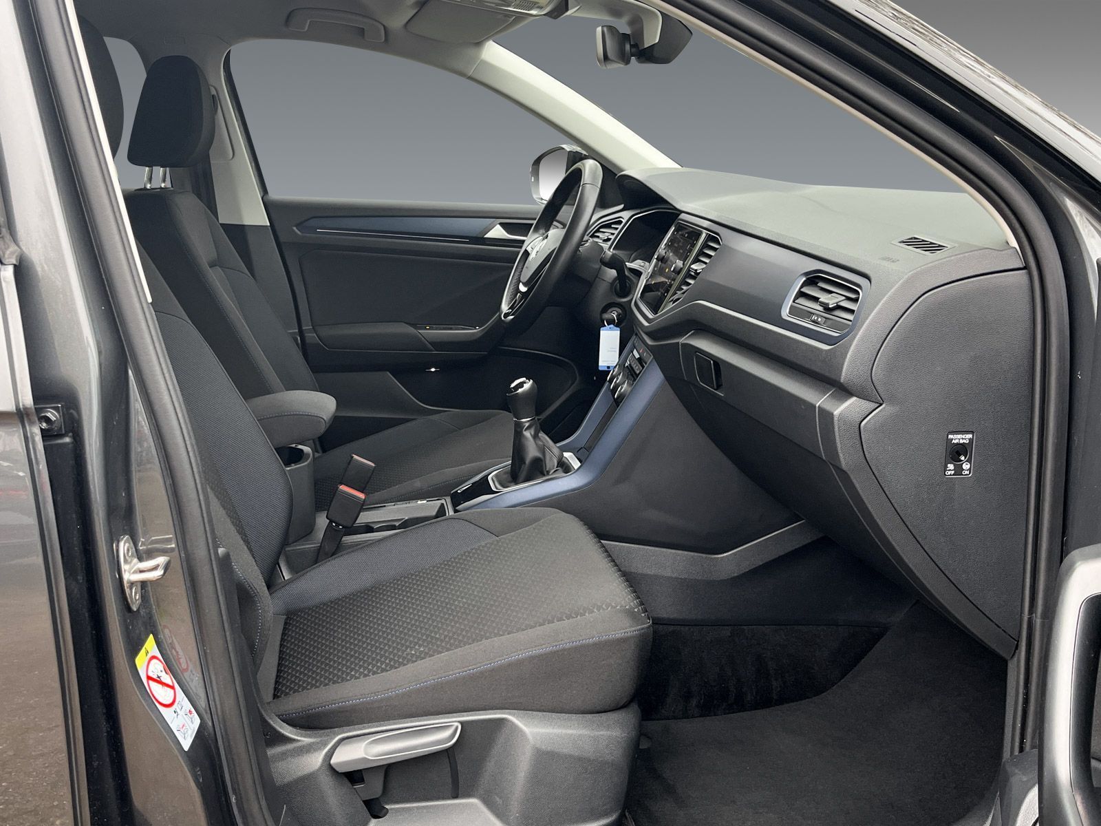 Volkswagen T-Roc 1.5 TSI United - Samsaru's Car Outlet