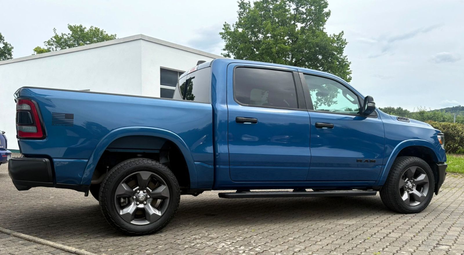 Dodge RAM 1500 5.7l Crew Cab, 4x4 Built To Serve,Sound