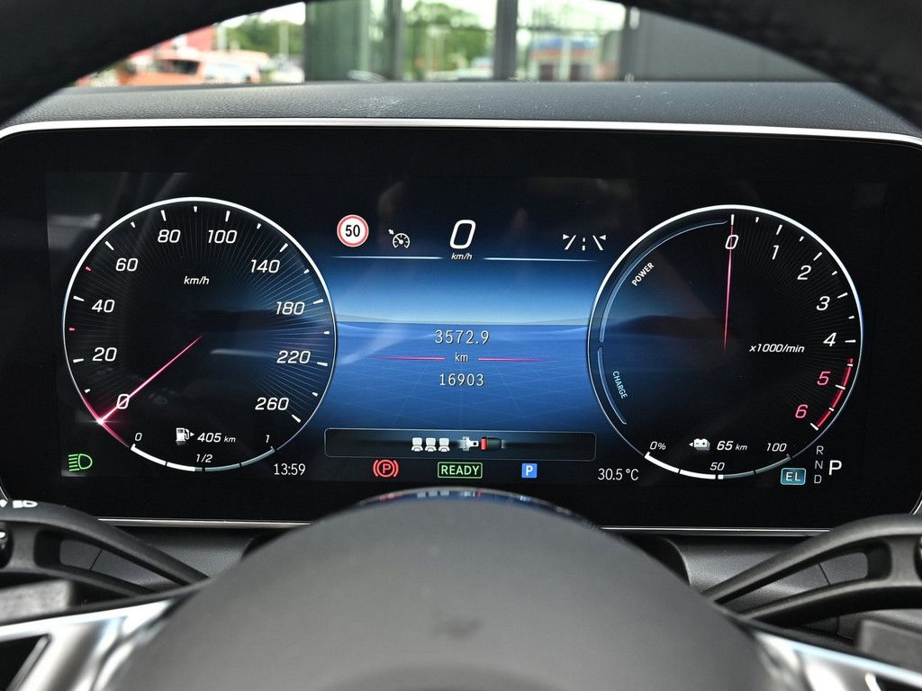 Mercedes-Benz GLC 300 de 4M Avantgarde Advanced Plus - Samsaru's Car Outlet