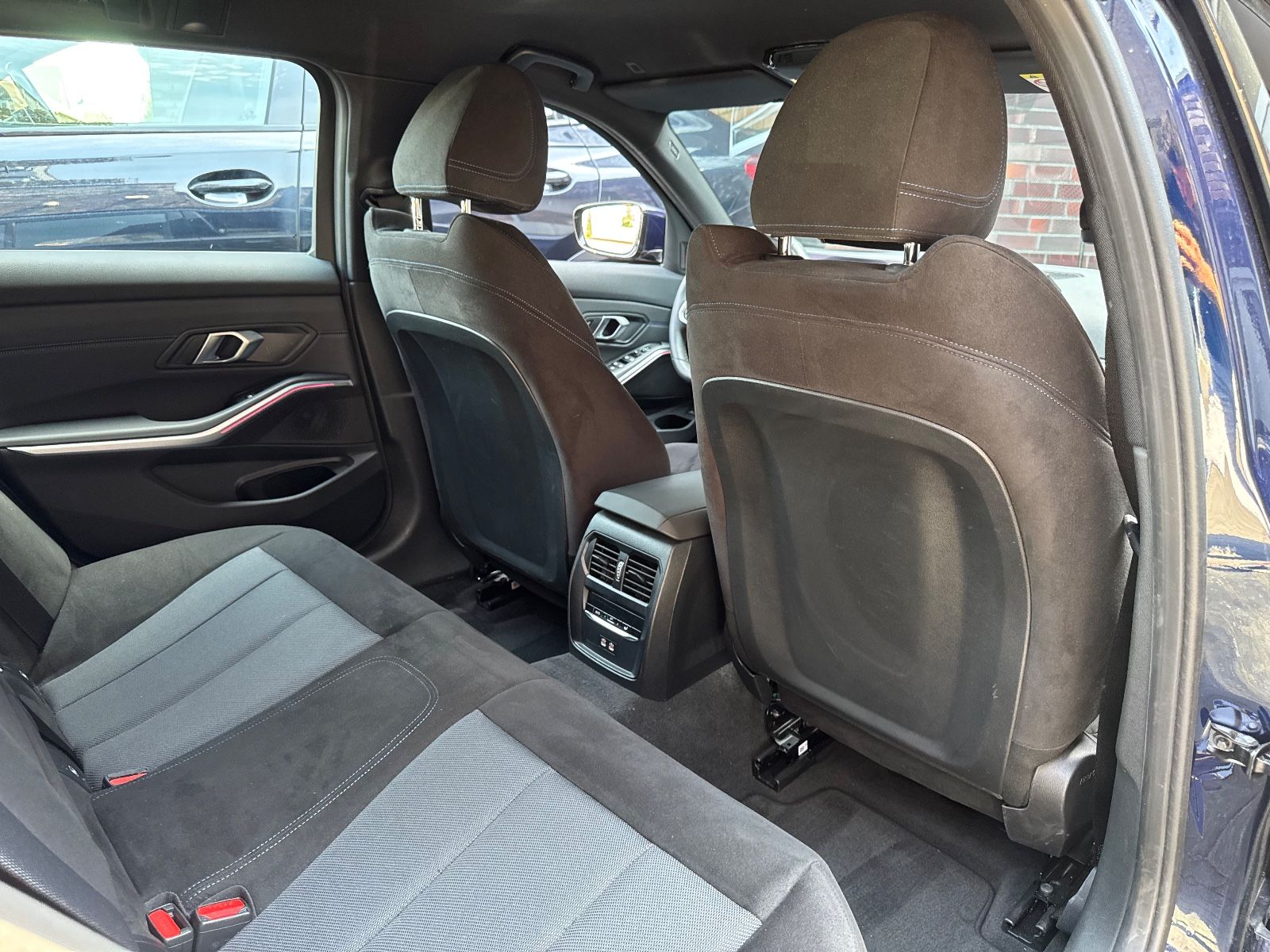 BMW 320d T xDrive M Sport Innovation AHK HUD 360 19"