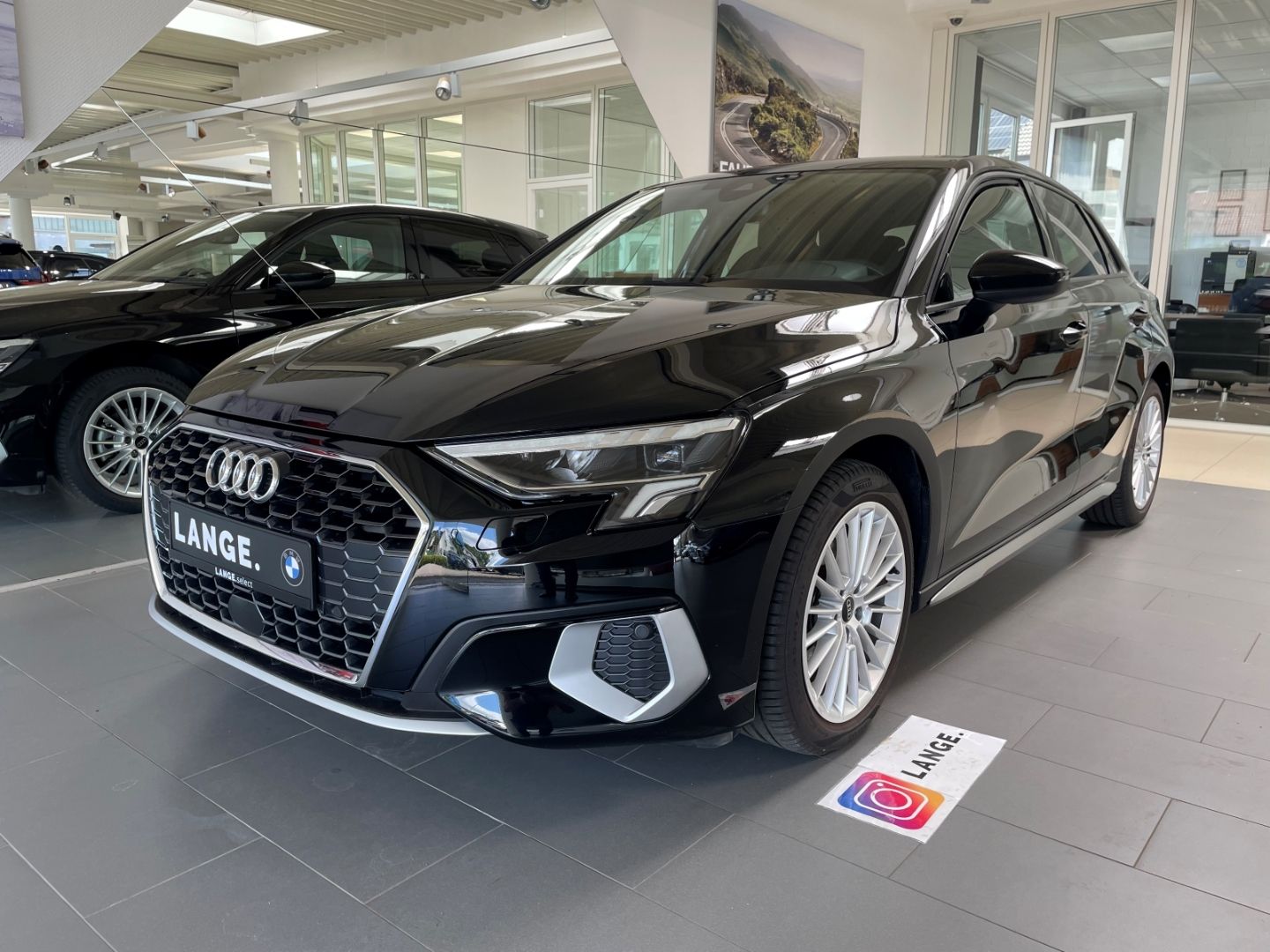 Audi A3 Sportback 35 Aut. - Samsaru's Car Outlet