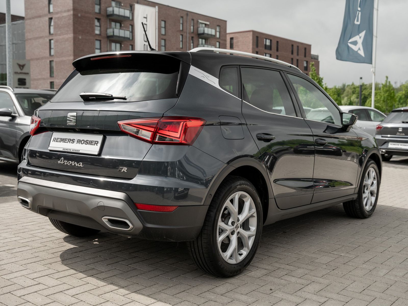 Seat ARONA FR 1.0 TSI DSG AHK Kam. Navi Virtual ACC