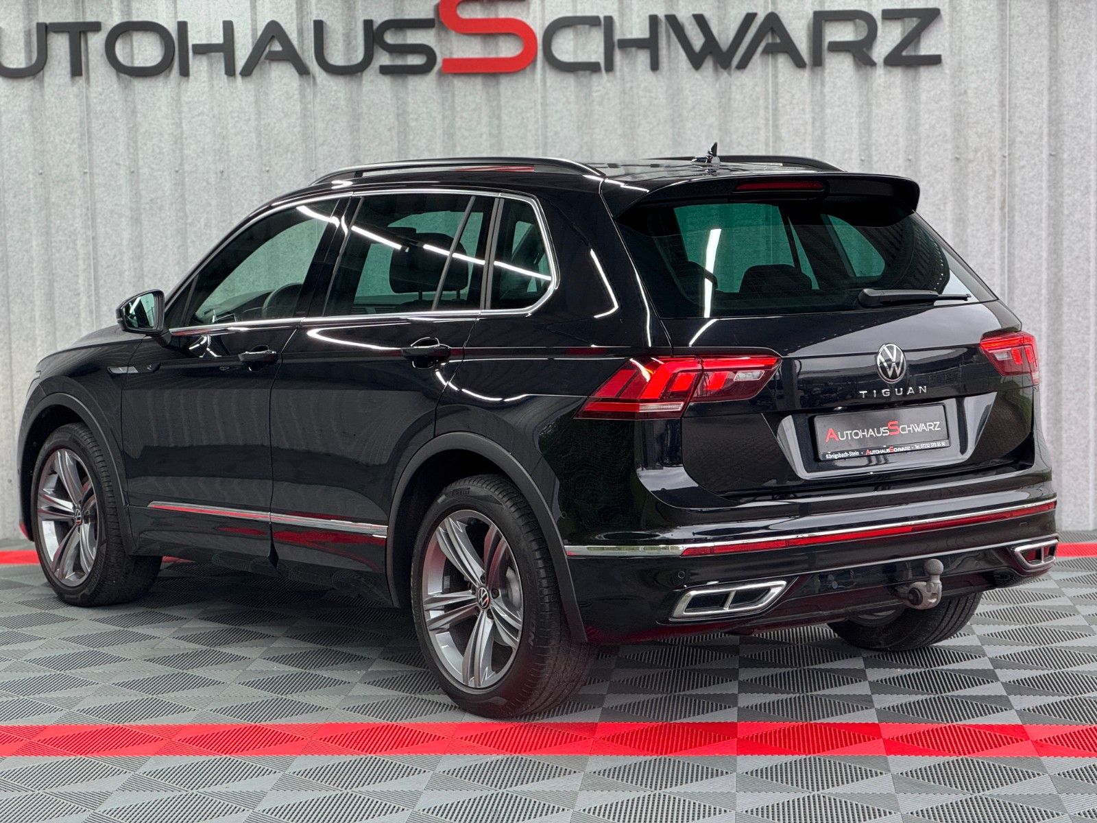 Volkswagen Tiguan R-Line DSG - Samsaru's Car Outlet