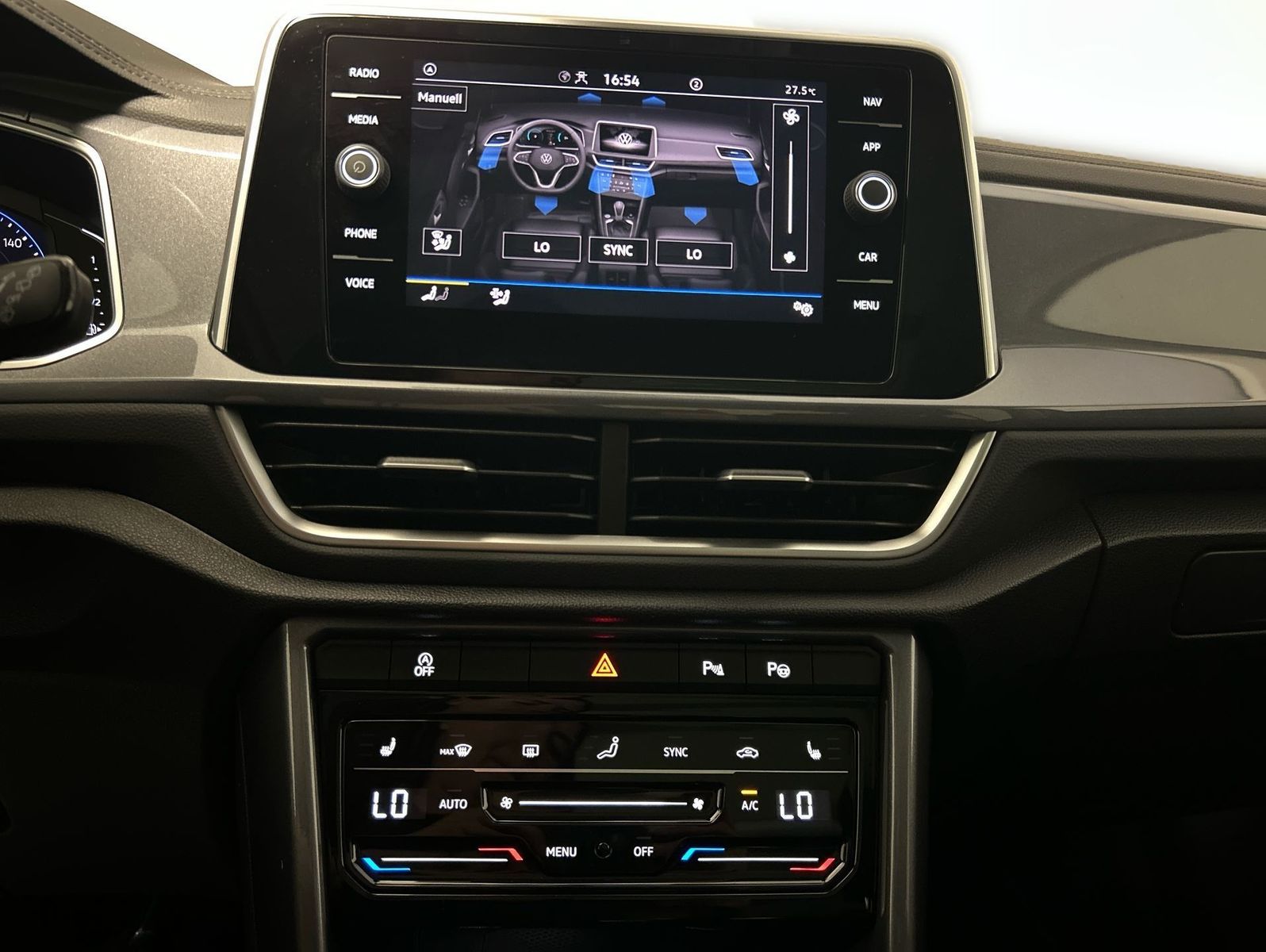 Volkswagen T-ROC 1.5 TSI DSG Style - Samsaru's Car Outlet