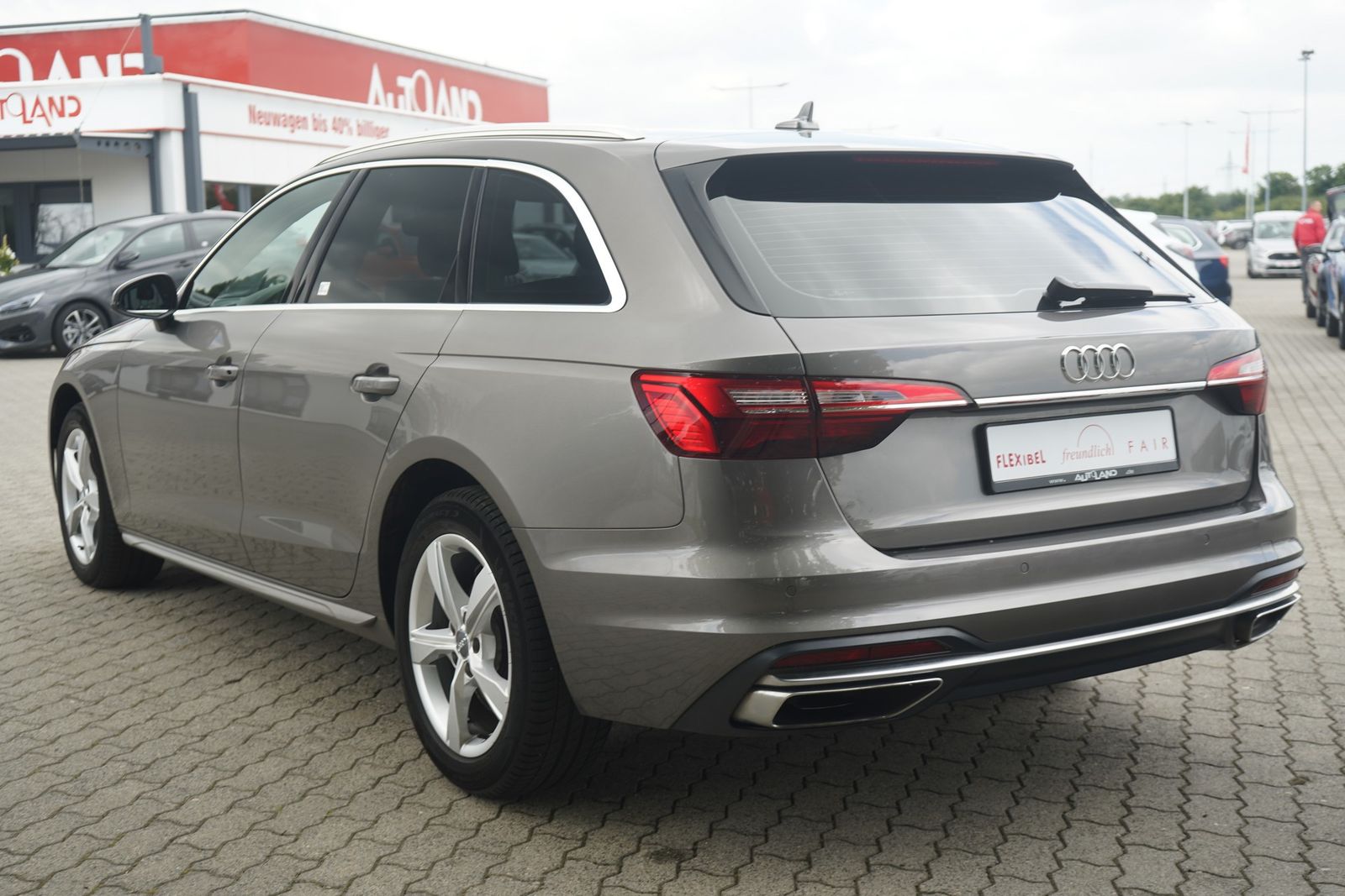 Audi A4 2.0 TDI Avant - Samsaru's Car Outlet