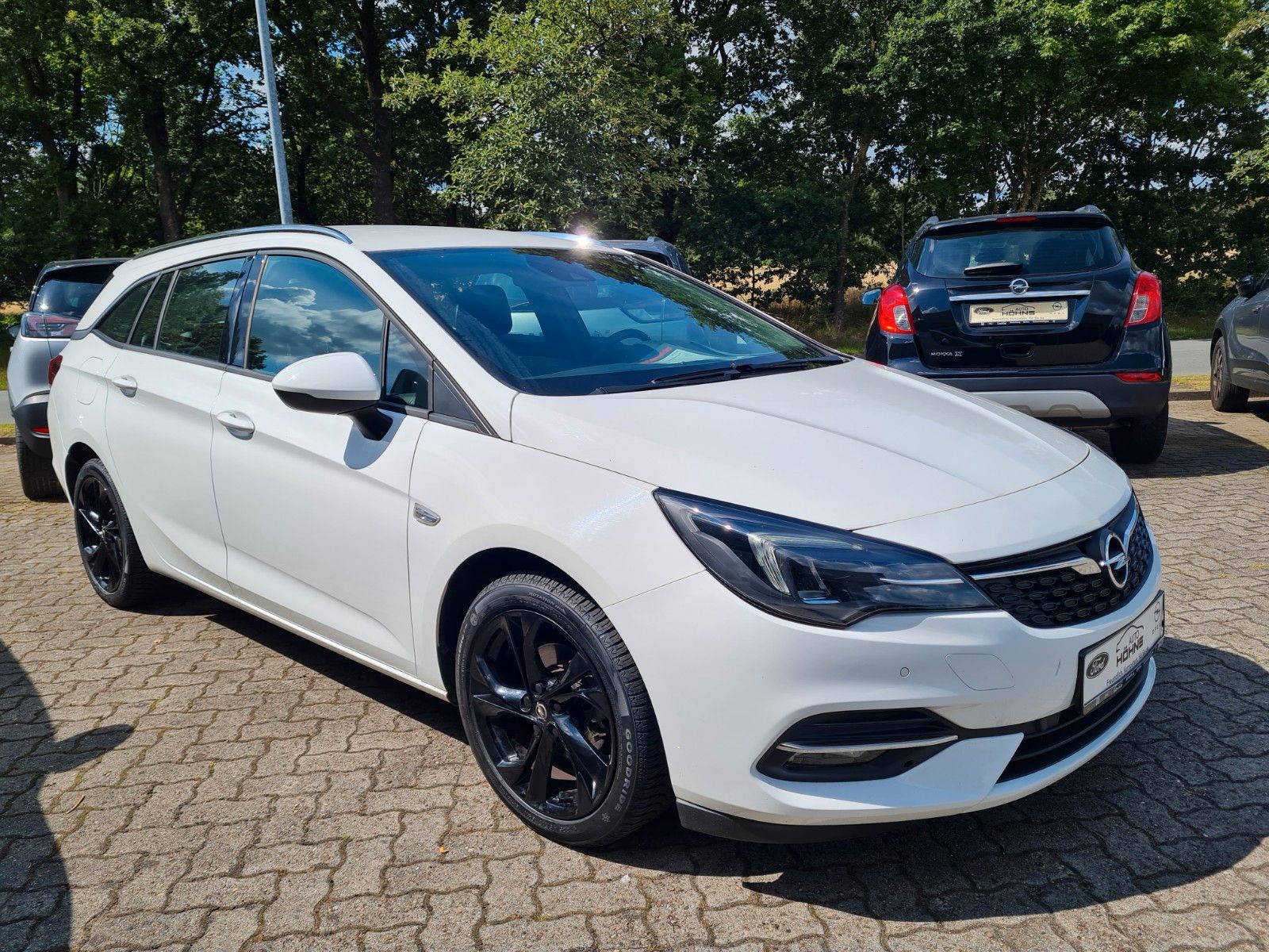 Opel Astra K Sports Tourer GS Line - Samsaru's Car Outlet