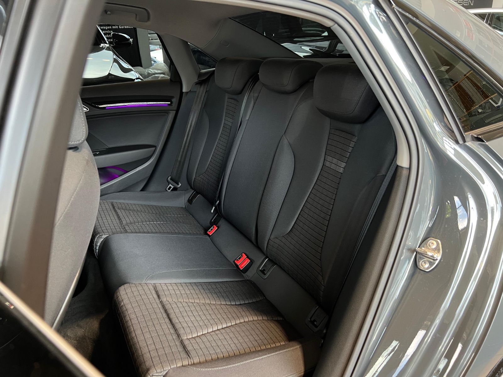 Audi A3 Limousine 30 TFSI S-Line - Samsaru's Car Outlet