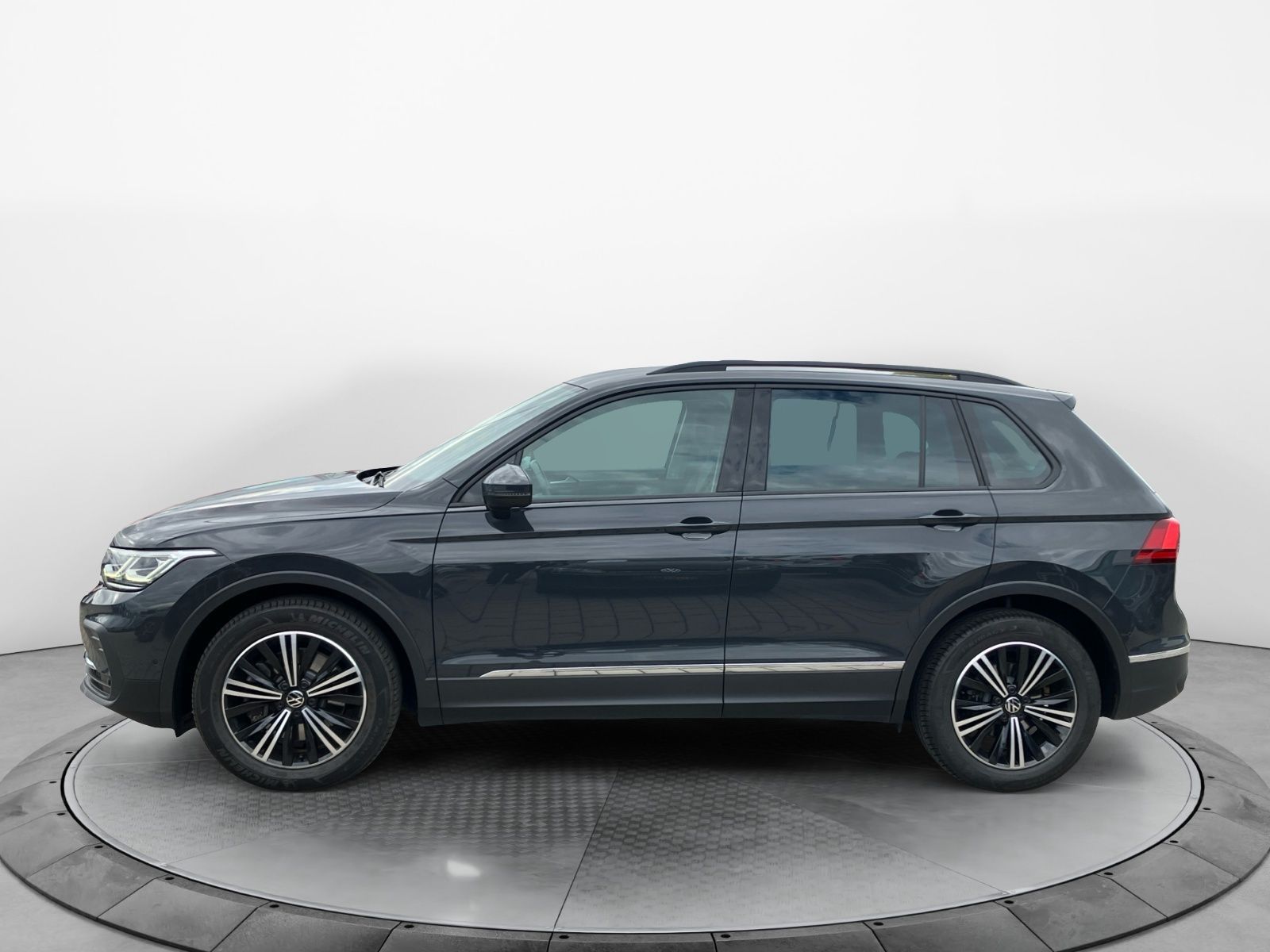 Volkswagen Tiguan 2.0TDI Life DSG 4M Navi LED AHK