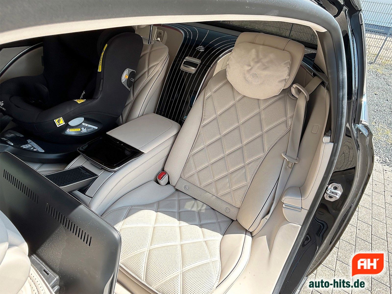 Mercedes-Benz S 580 Maybach 4MATIC - Samsaru's Car Outlet