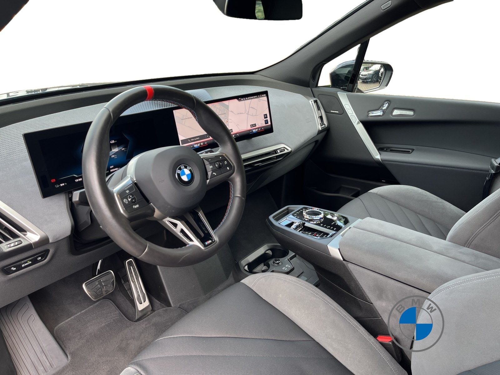 BMW iX M70 XDRIVE 22" DA/PA Prof. Luftfederung AHK