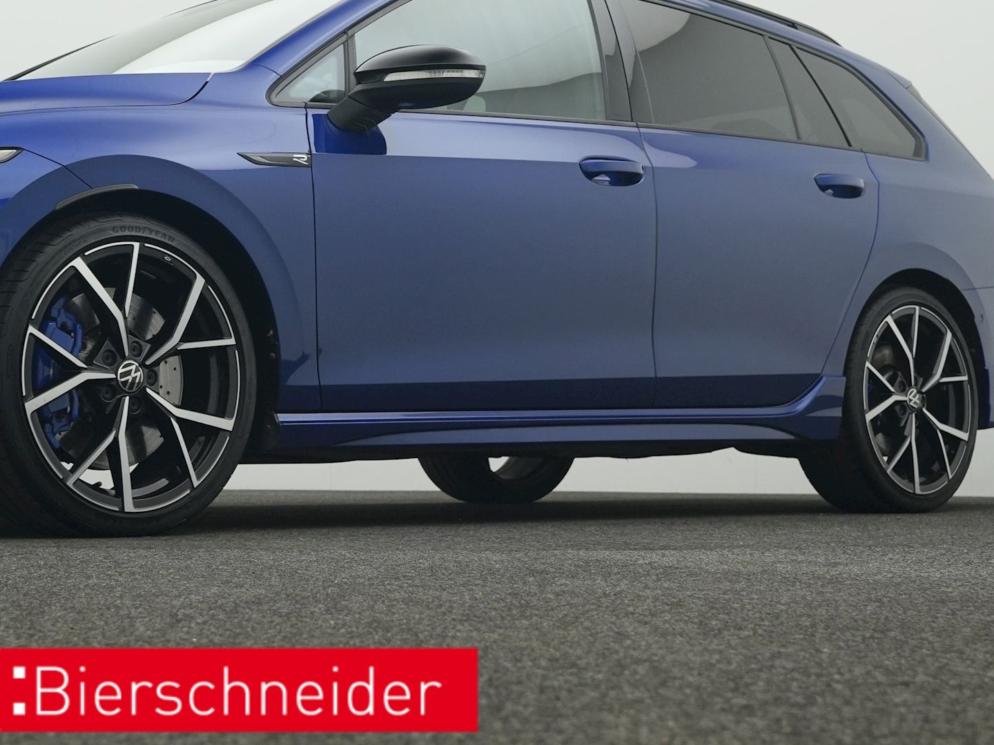 Volkswagen Golf R Var. 2.0 TSI DSG 4Mo. BLACK-STYLE AHK PAN