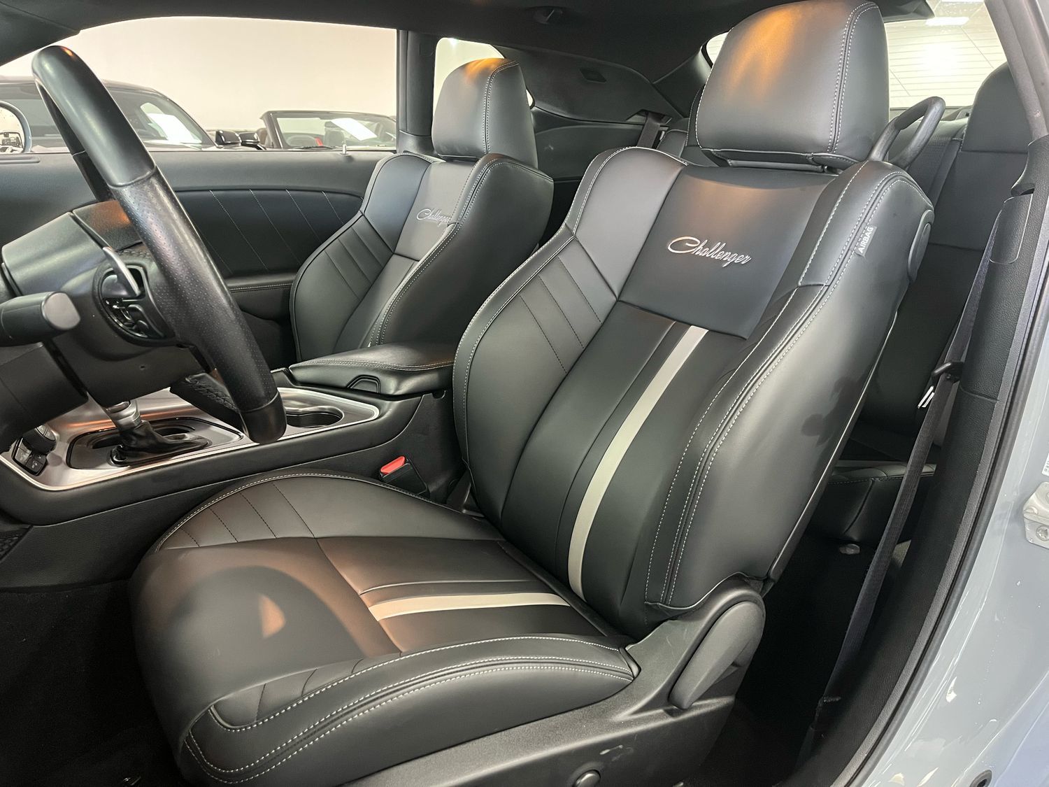 Dodge Challenger 5,7l V8 R/T /SZH/AUT./Kamera/Apple