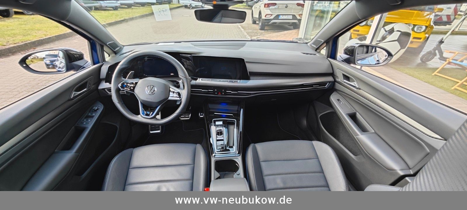 Volkswagen Golf VIII R 20 Years 4Motion DSG - Samsaru's Car Outlet
