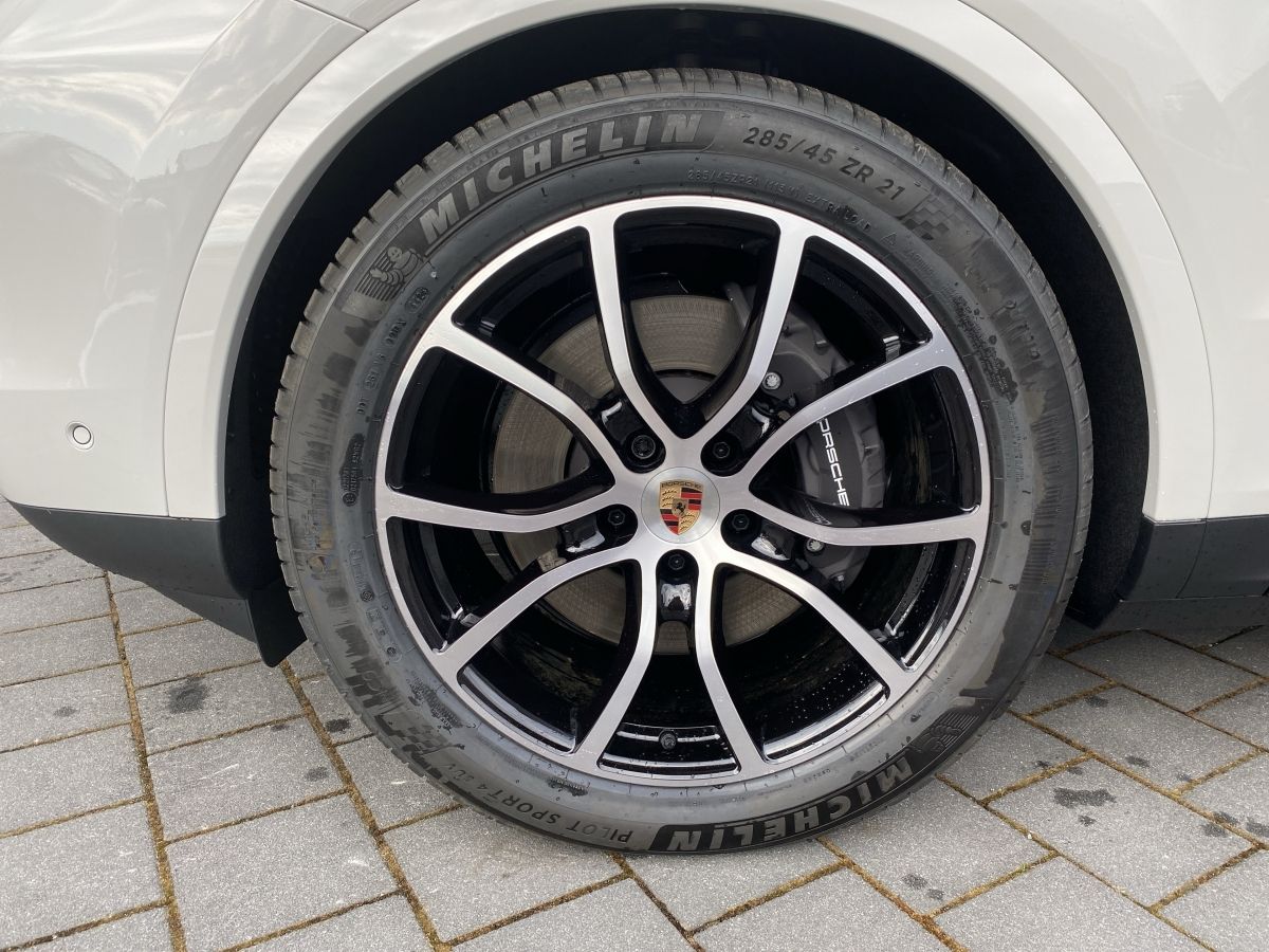 Porsche Cayenne E-Hybrid Coupe |Soft-Close |AHK|Pano-D.