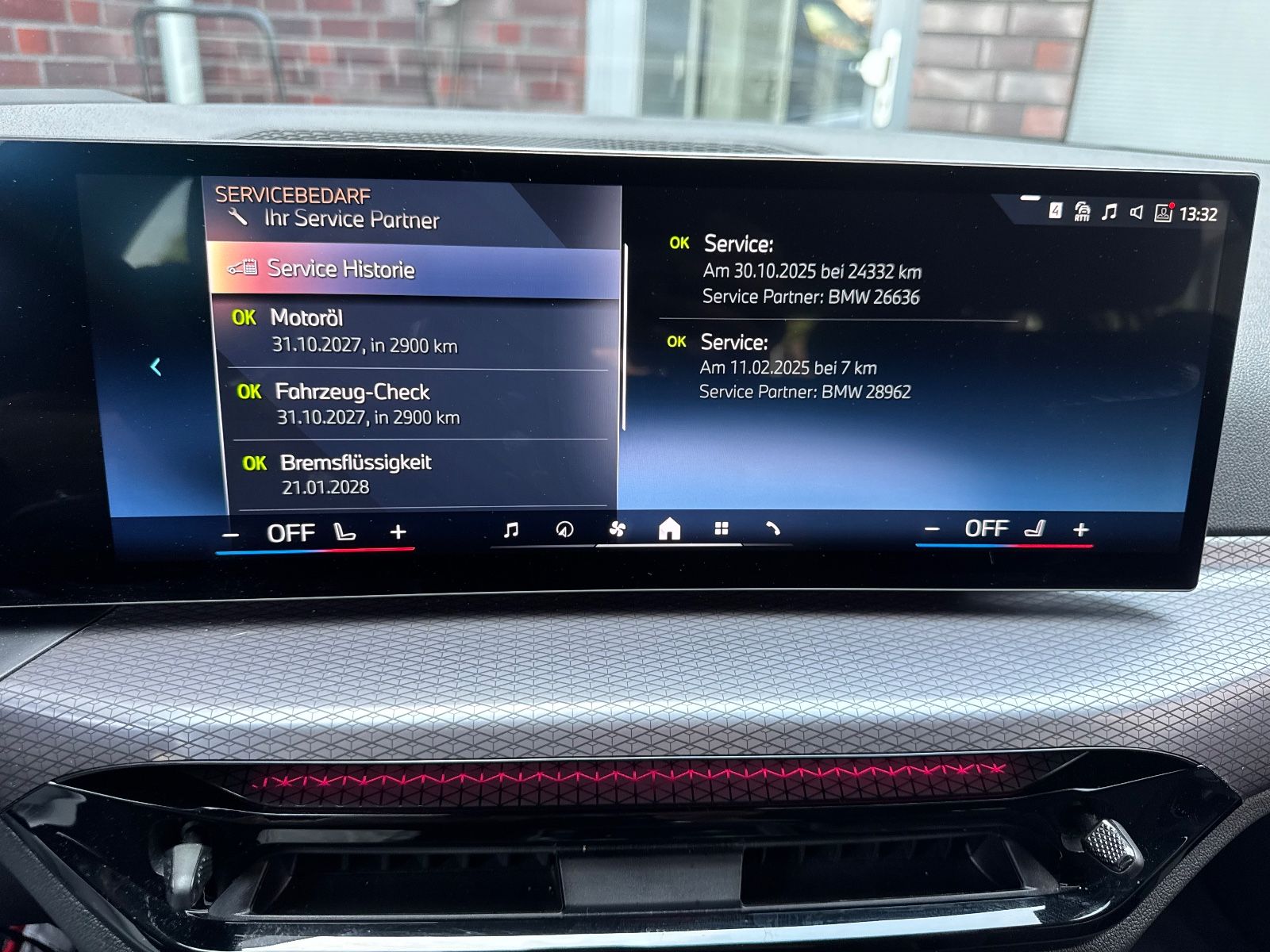 BMW 320d T xDrive M Sport Innovation AHK HUD 360 19"