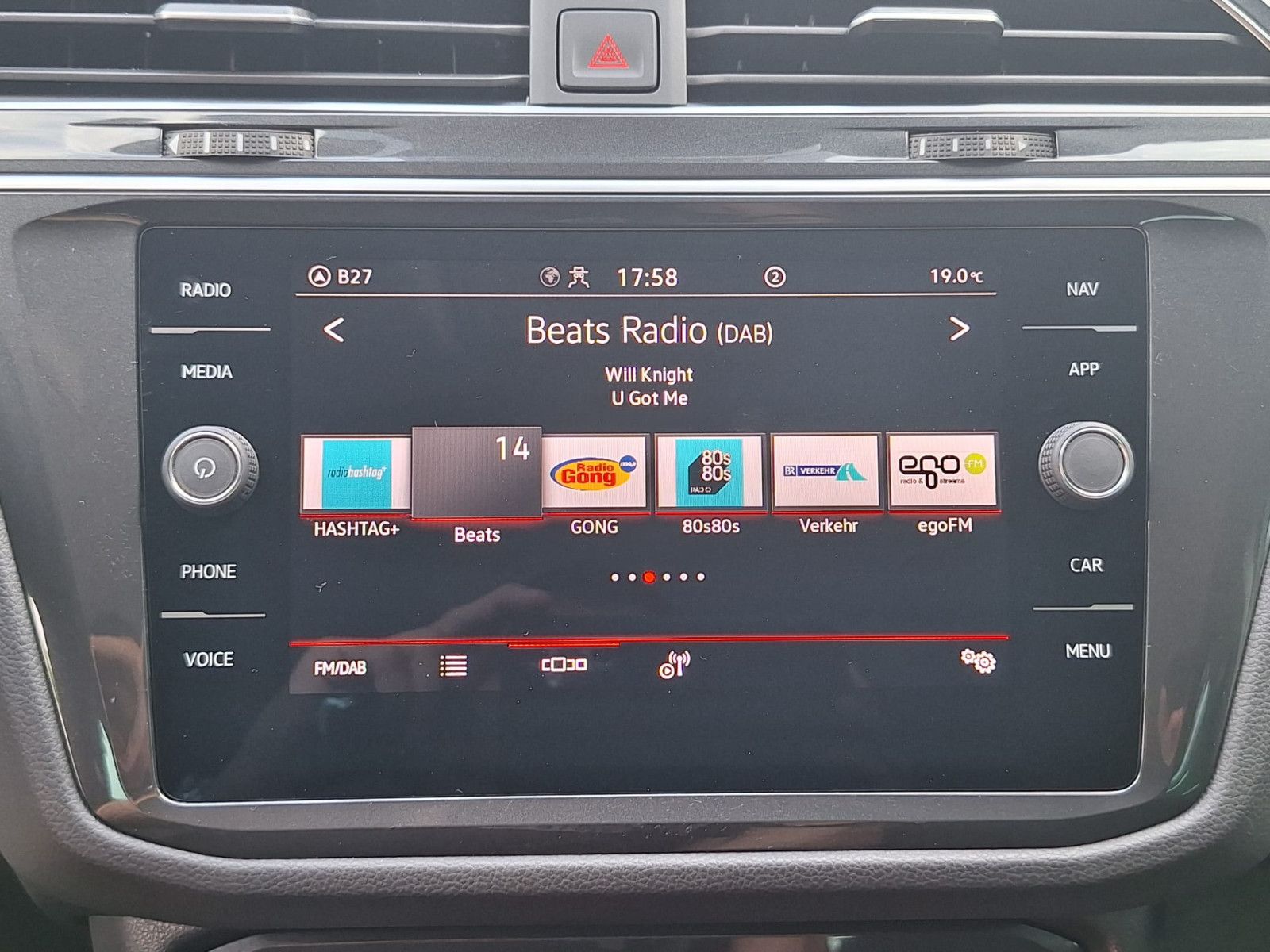 Volkswagen Tiguan 2.0 TDI United DSG - Samsaru's Car Outlet