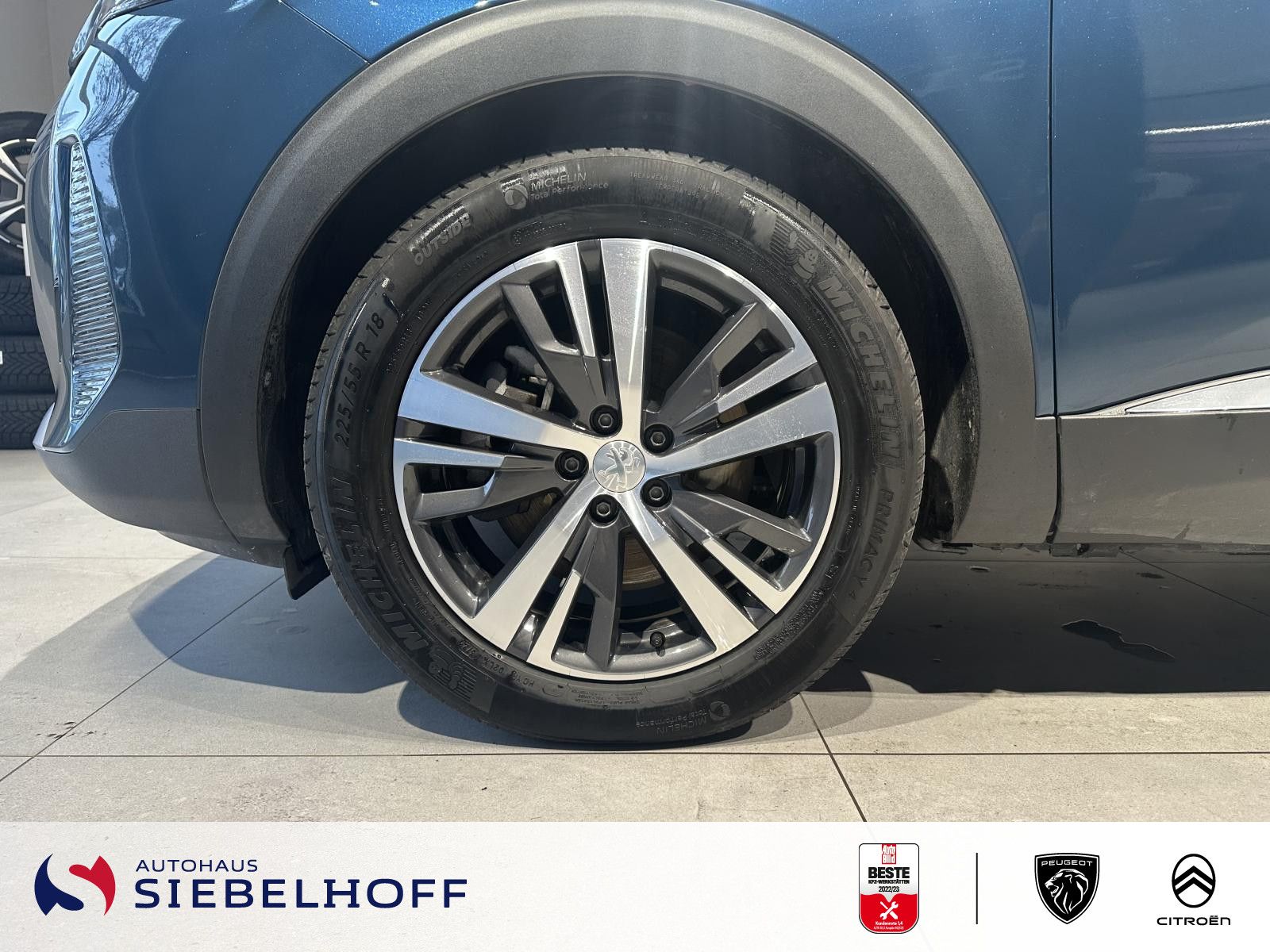 Peugeot 3008 Allure Hybrid 225 e-EAT8