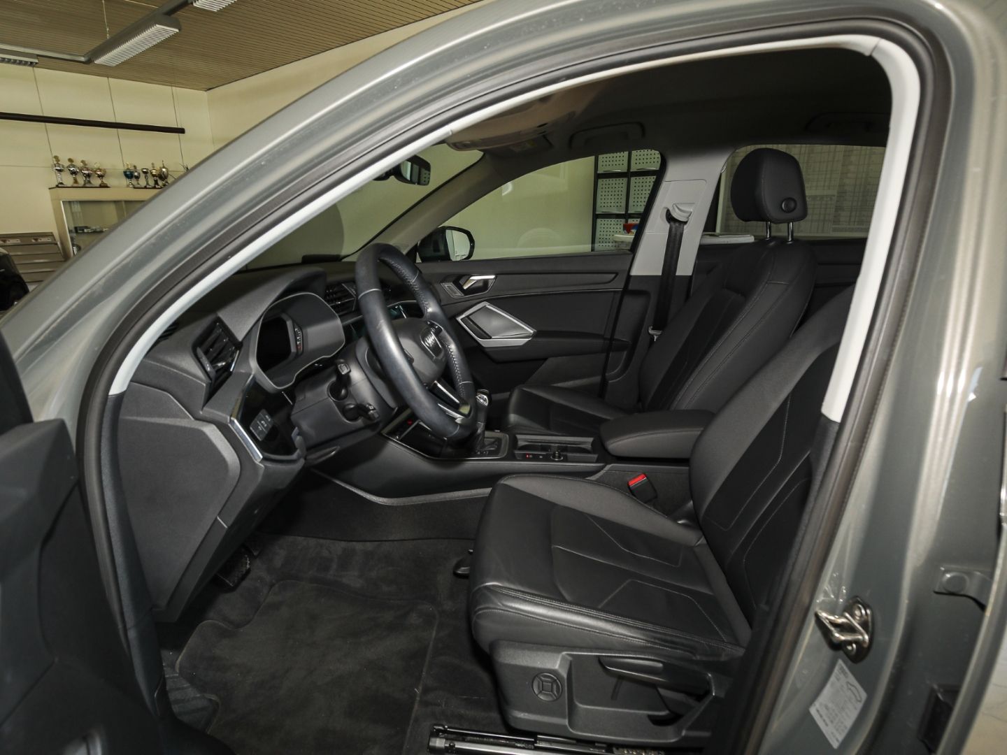 Audi Q3 40 TDI quattro advanced - Samsaru's Car Outlet