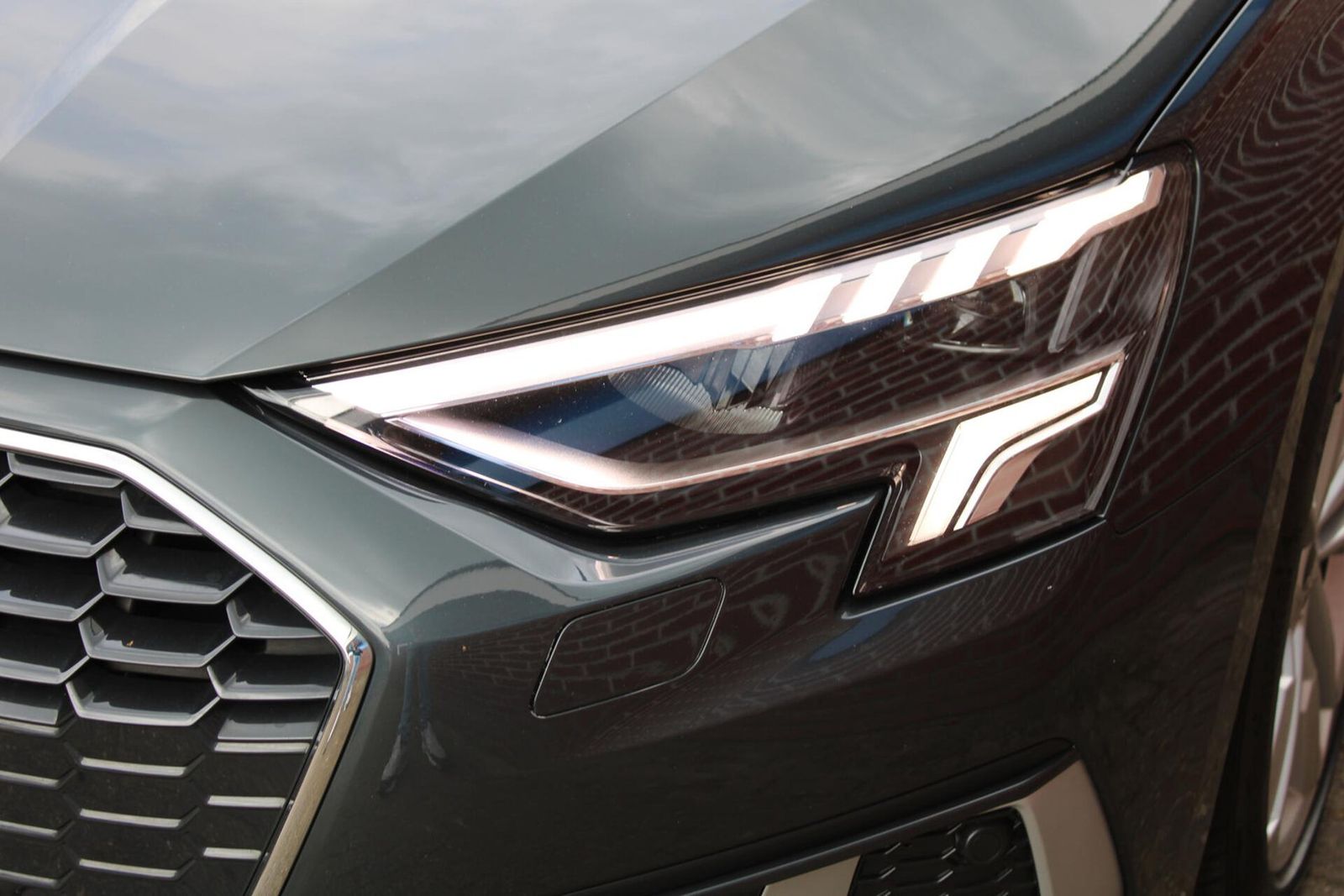 Audi A3 Limousine 30 TFSI Business edition | PANO-DAK