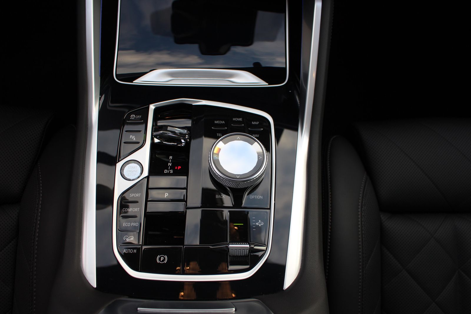 BMW X6 xDrive30d M Sport |2-ACHS|ICONIC|AHK|PANO|360