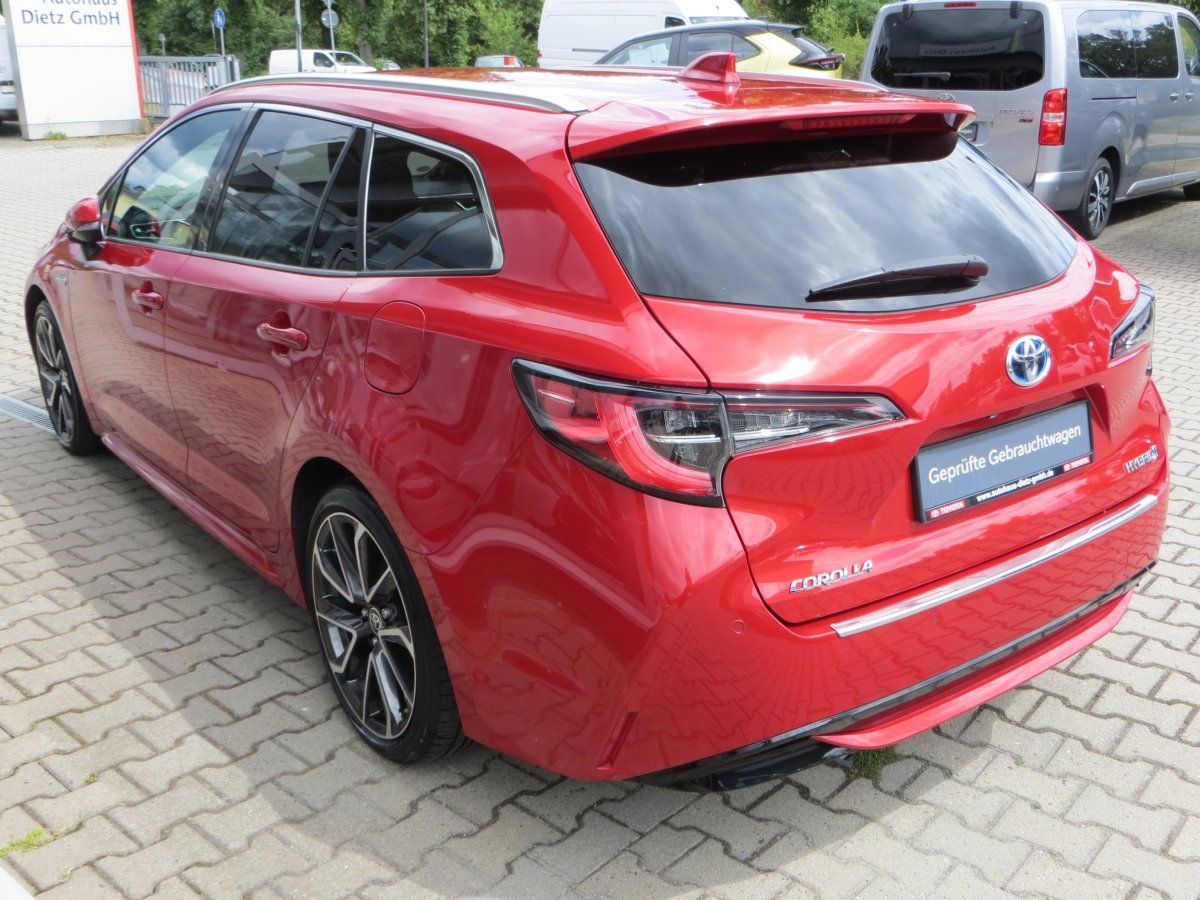 Toyota Corolla 2.0 Hybrid Lounge - Samsaru's Car Outlet