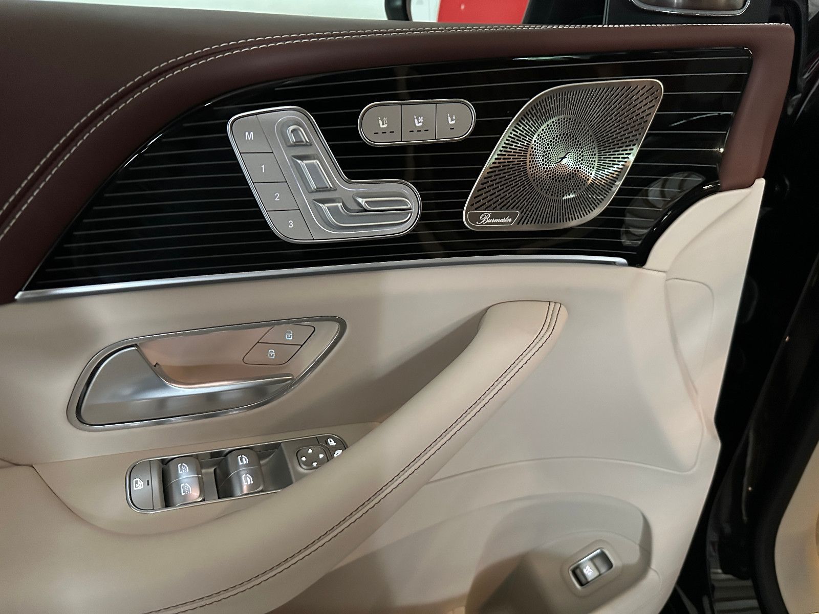 Mercedes-Benz GLS 600 Maybach - Samsaru's Car Outlet