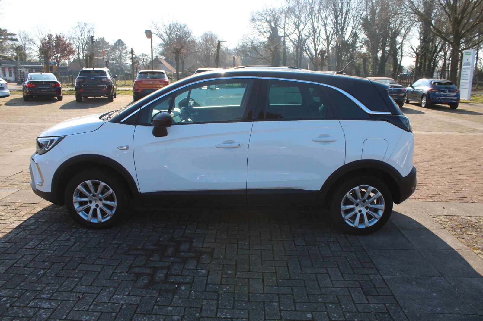 Opel Crossland - Samsaru's Car Outlet