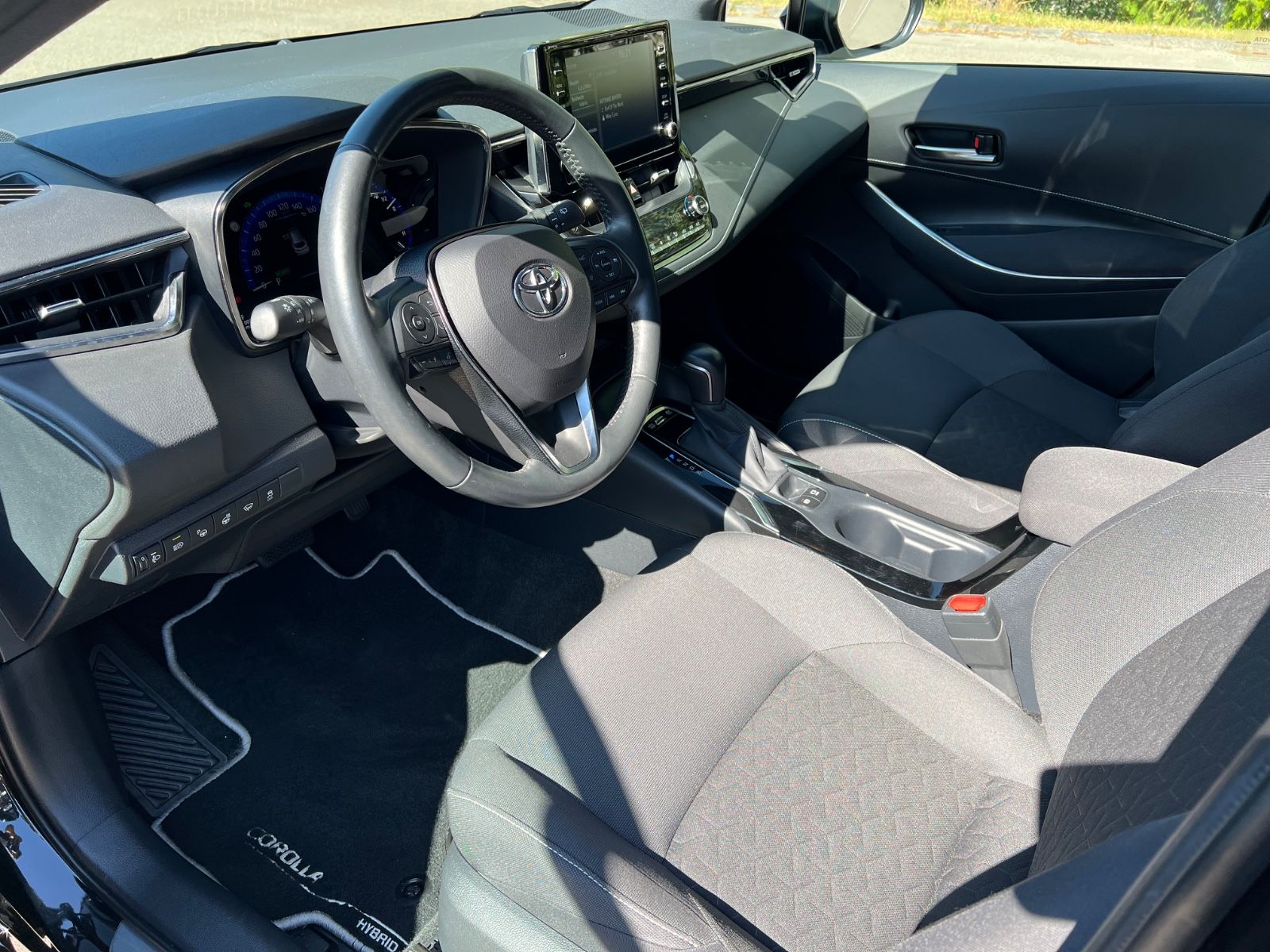 Toyota Corolla 1.8 Hybrid TeamD Touring Sports - Samsaru's Car Outlet