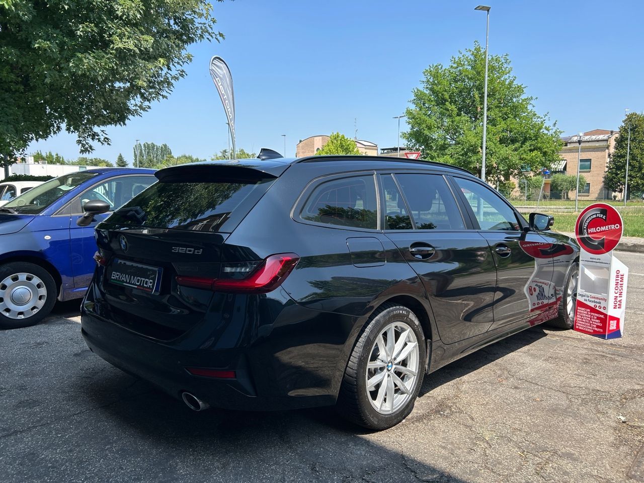 BMW 320 320d xDrive Touring Luxury - Samsaru's Car Outlet