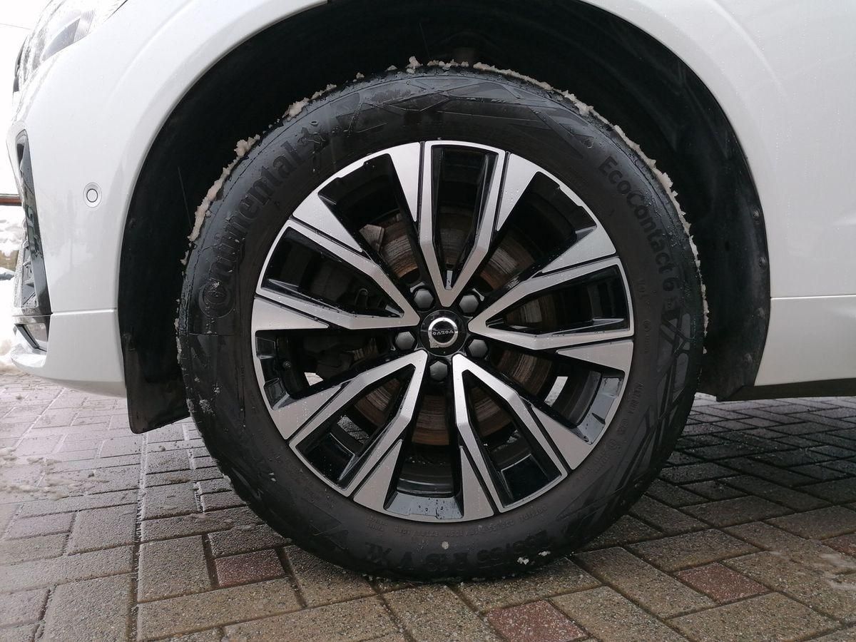 Volvo XC60 B4 AWD Plus Dark ACC BLIS H/K PANO STDHZ