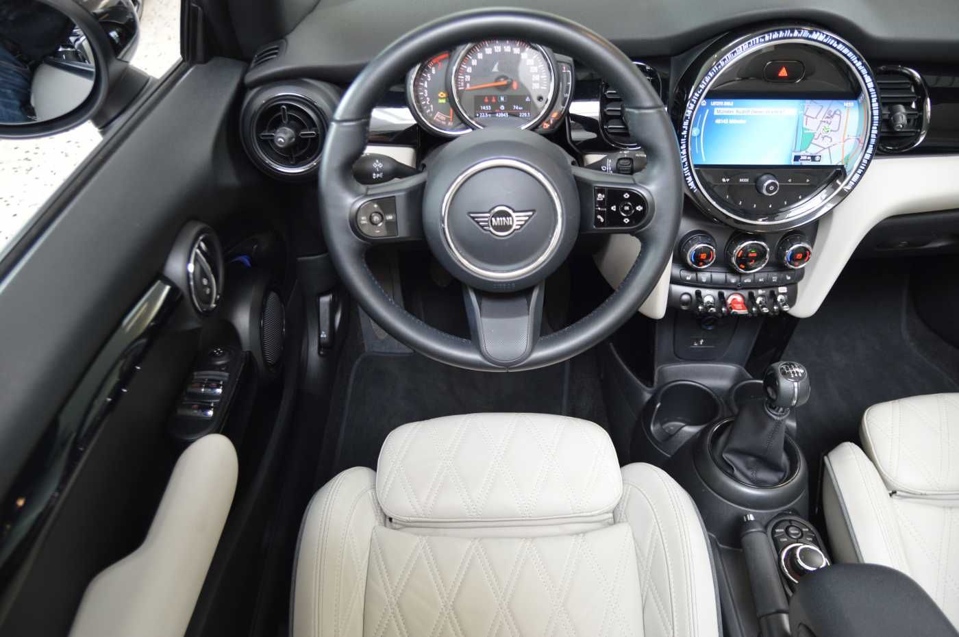 MINI CABRIO Cooper Classic - Samsaru's Car Outlet