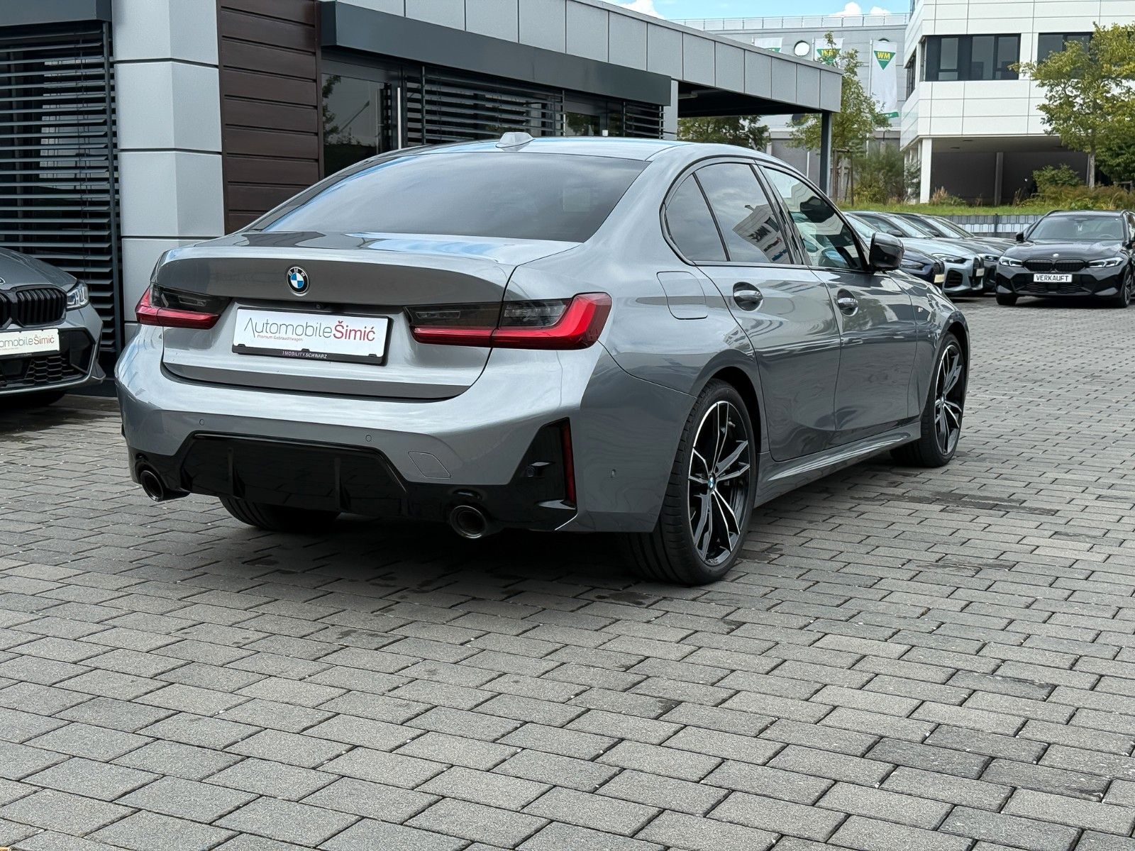 BMW 320d xD M Sport 19" ACC HuD 360° Ambiente StHzg