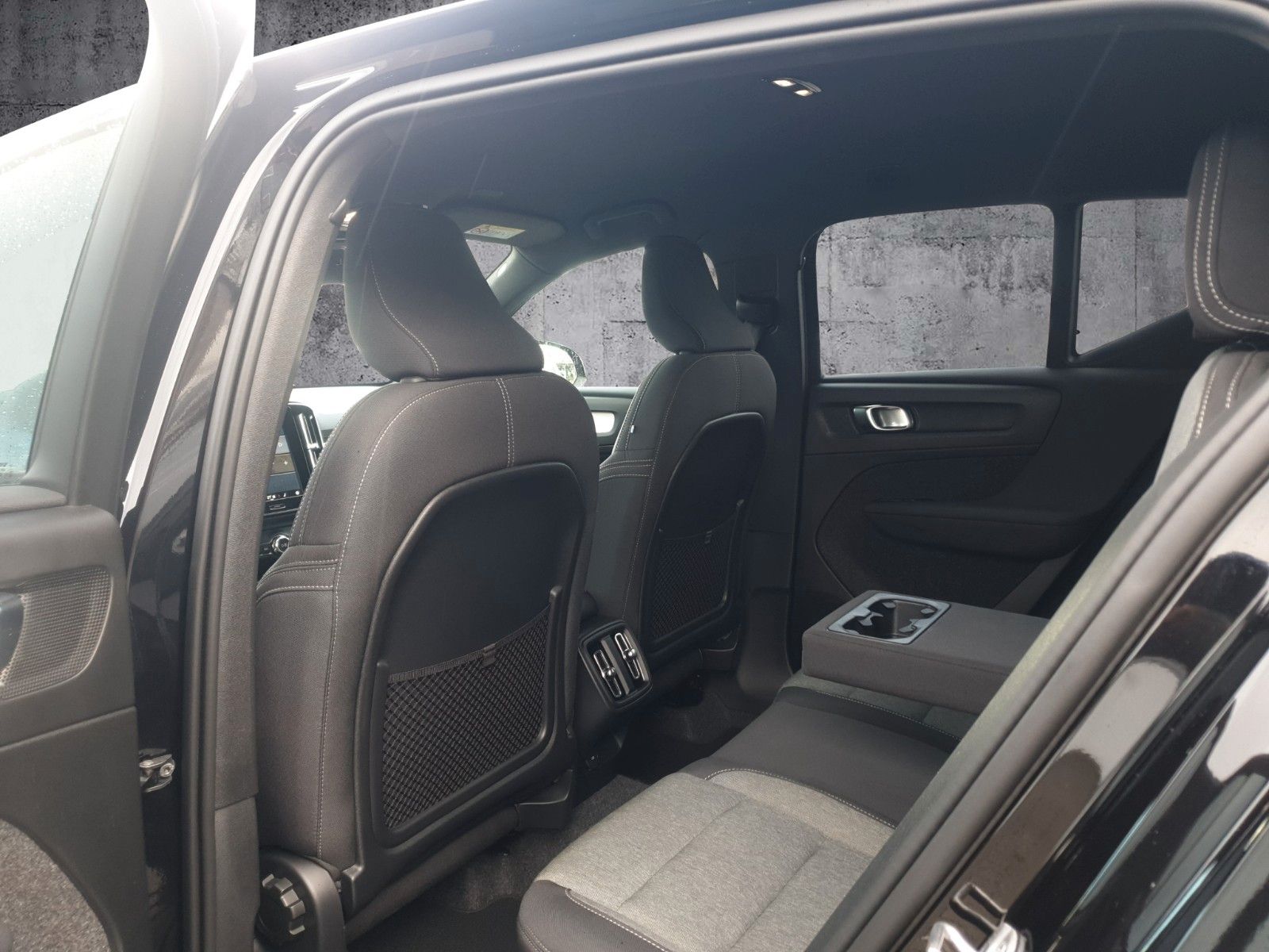 Volvo XC40 Core LED, WiPa, AHK, Alu, Allwetter