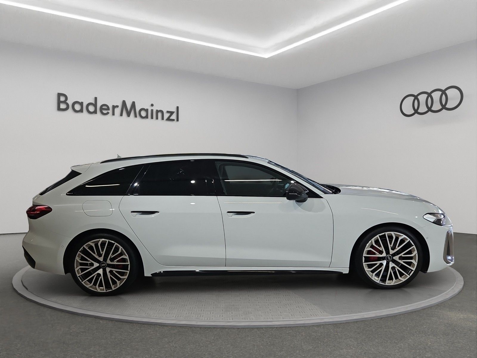 Audi A5 Avant 2.0TDI quattro S Line Navi 2MMI