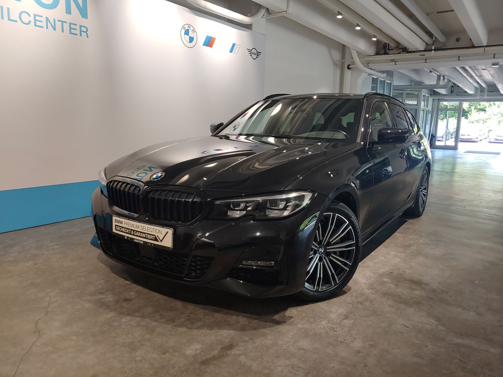 BMW 330d xDrive M Sport - Samsaru's Car Outlet