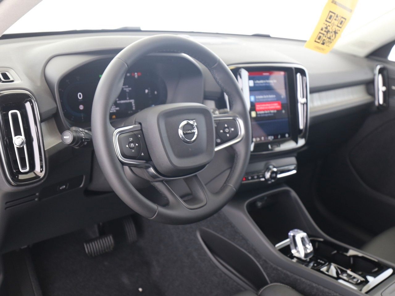 Volvo XC40 B4 DKG Ultra Dark - Samsaru's Car Outlet