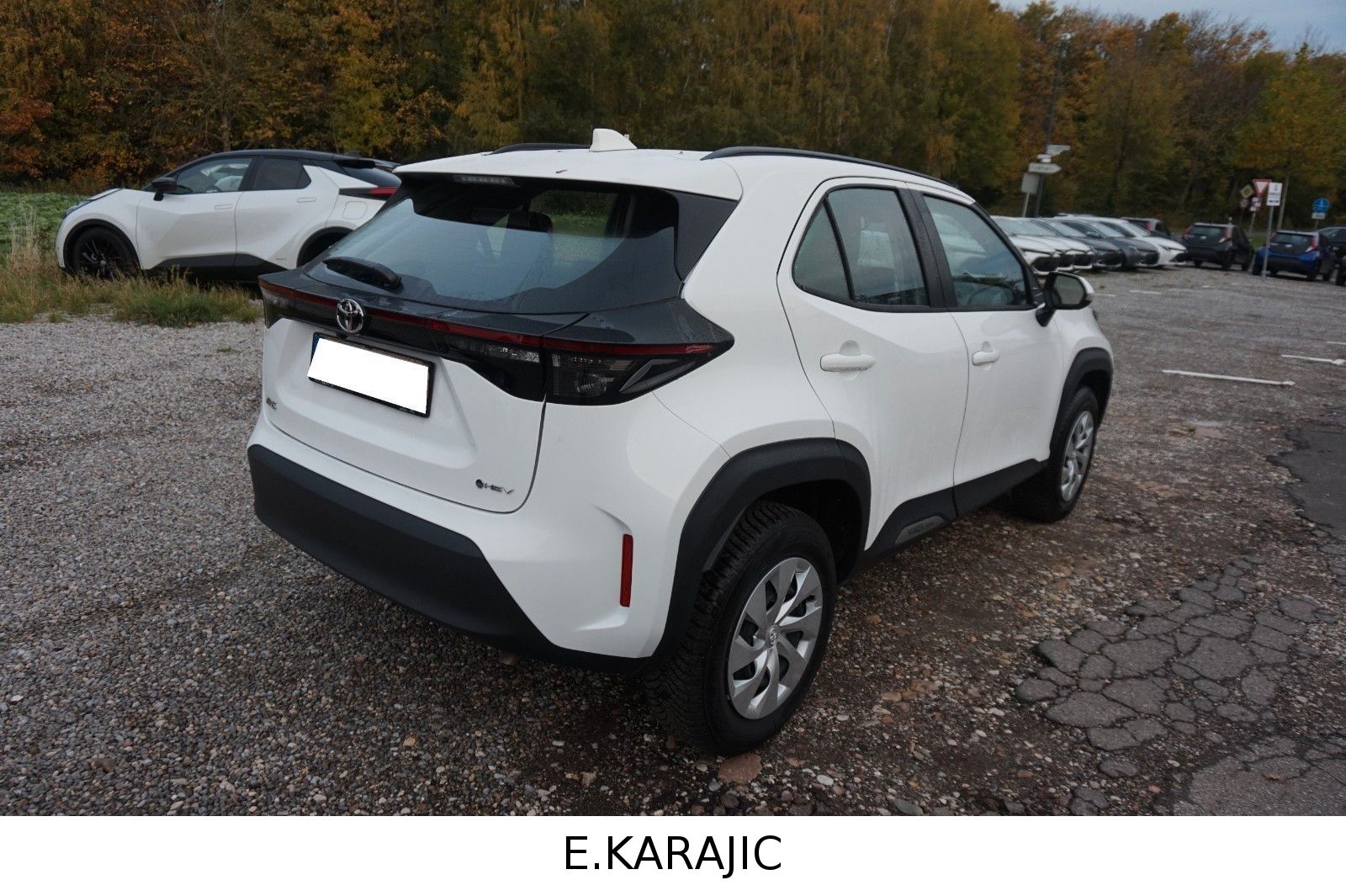 Toyota Yaris Cross Hybrid FWD Business Edition