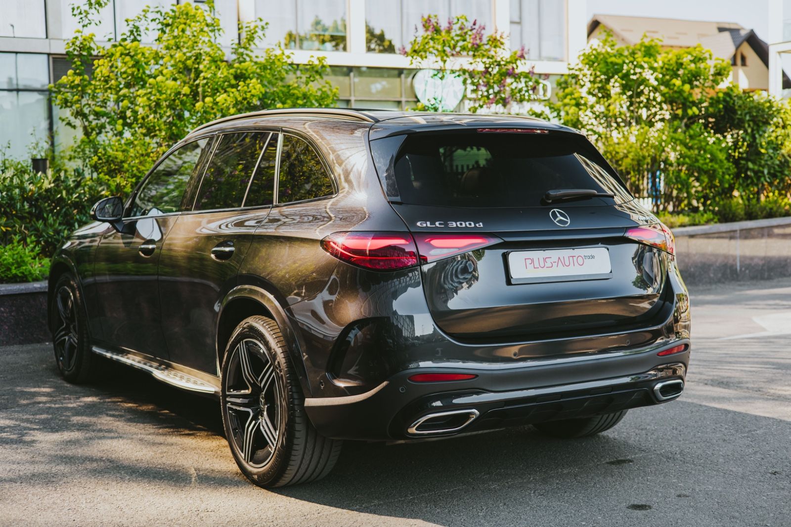 Mercedes-Benz GLC 300d 4Matic AMG / Burmaster