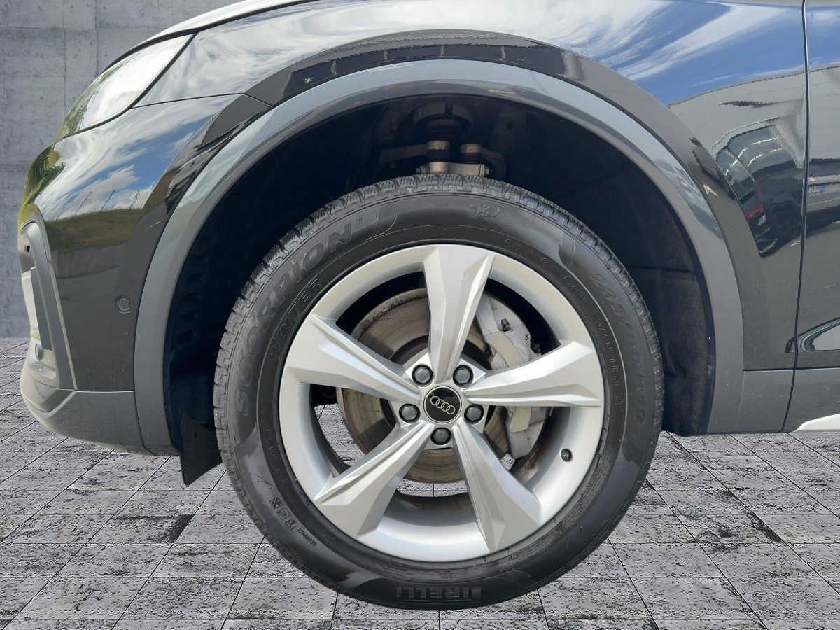 Audi Q5 45 TFSI QU S-TR - Samsaru's Car Outlet