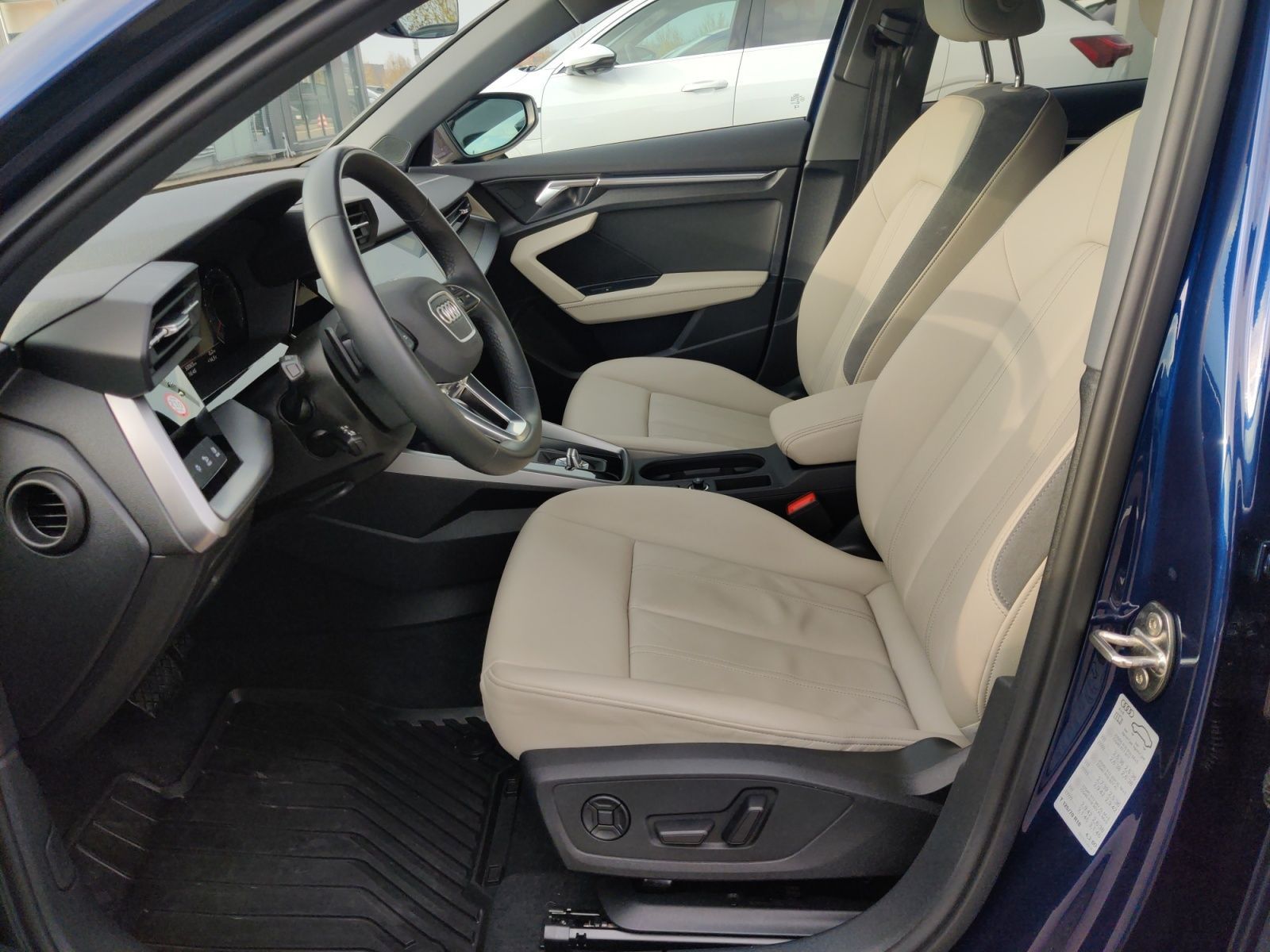 Audi A3 Sportback 40 TDI q. S-Tronic advanced, Matrix